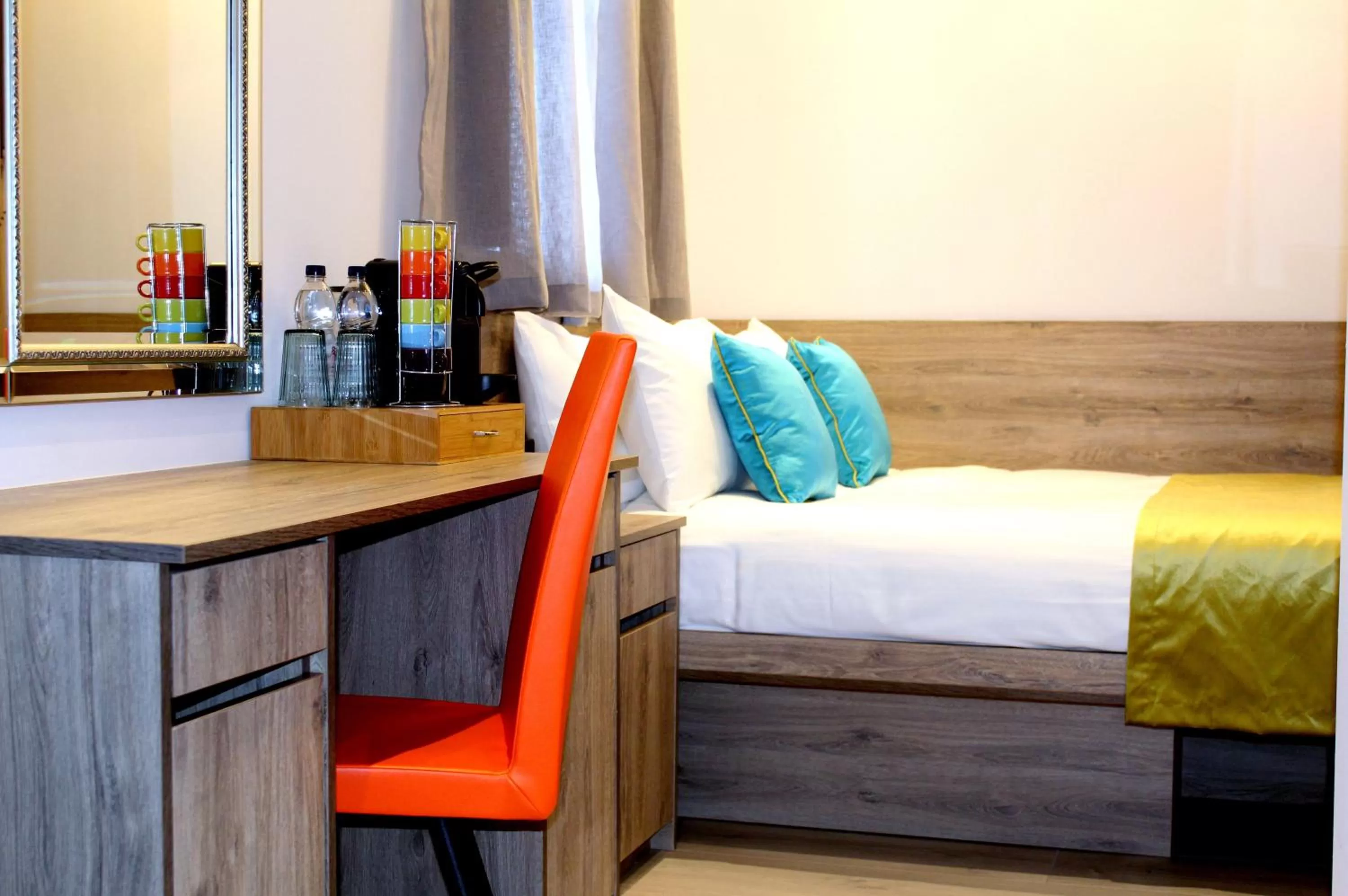 Double Room in 1 Craven Hill Gardens