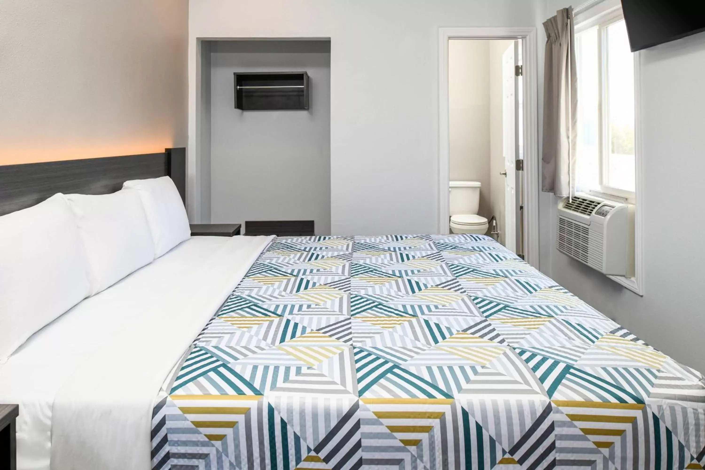 Motel 6 San Pedro, CA Port of Los Angeles Motel 6 San Pedro, CA Port of Los Angeles