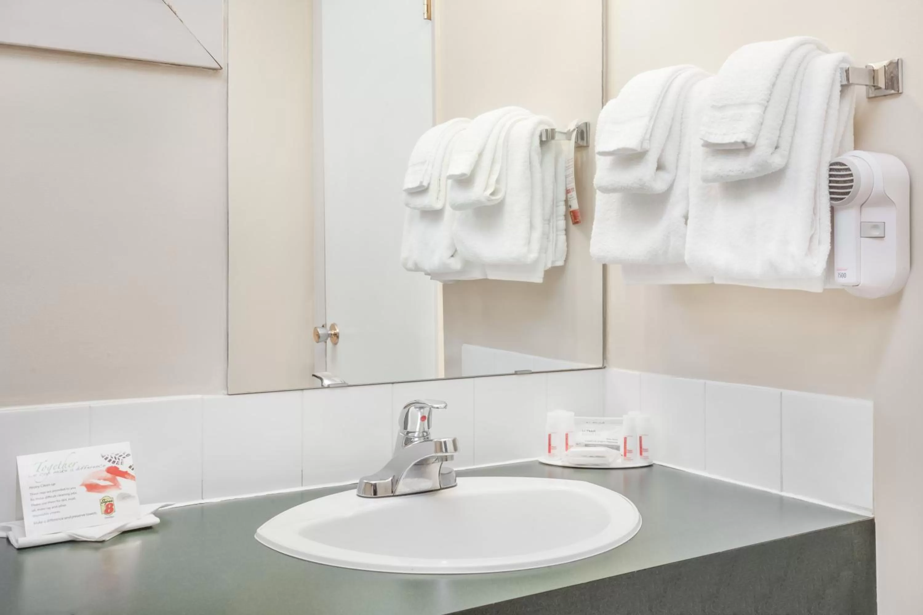 Super 8 by Wyndham Stettler