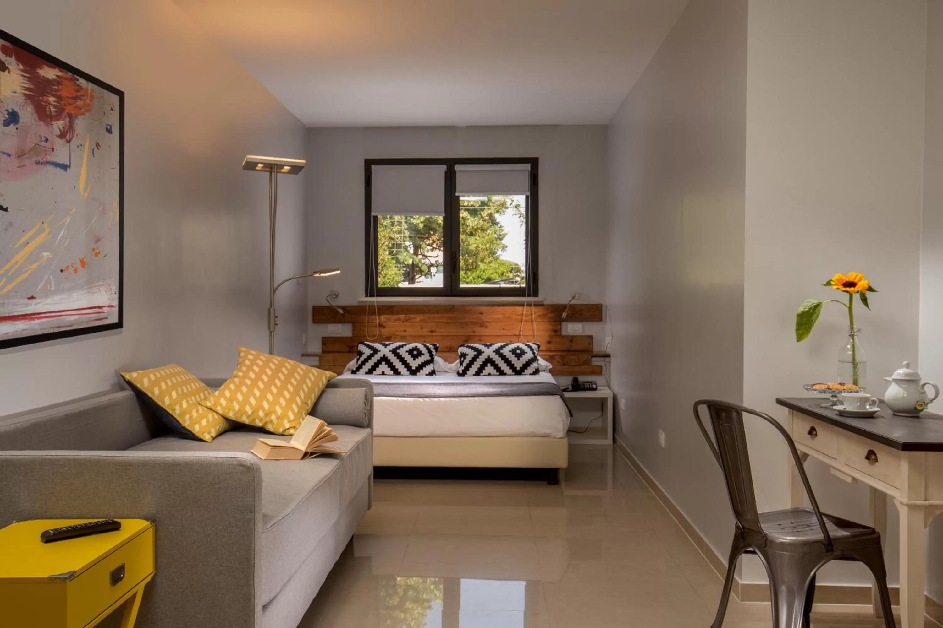 Bedroom, Bed in Urban Garden Hotel