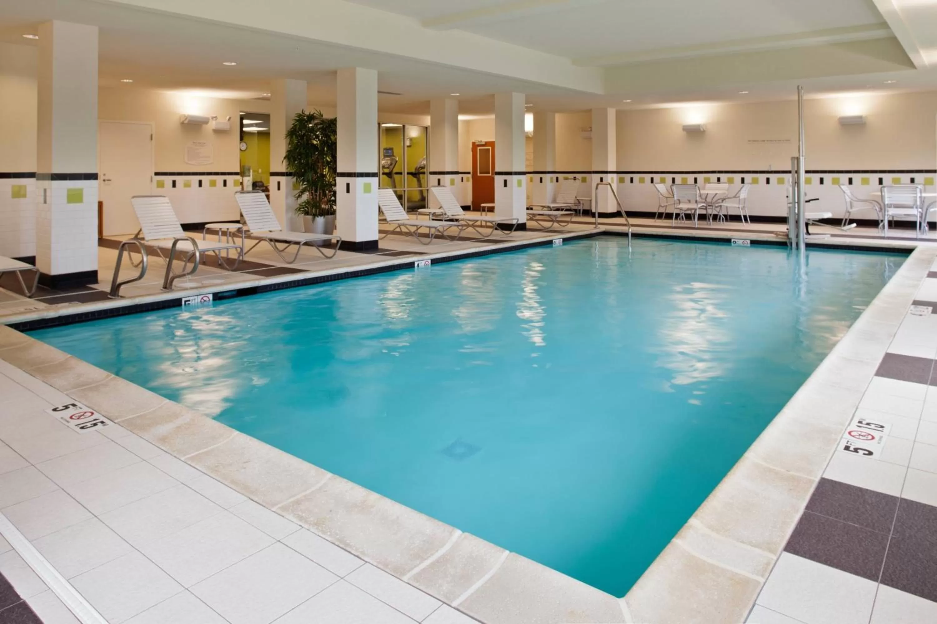 Swimming pool in Fairfield Inn & Suites by Marriott Wichita Downtown