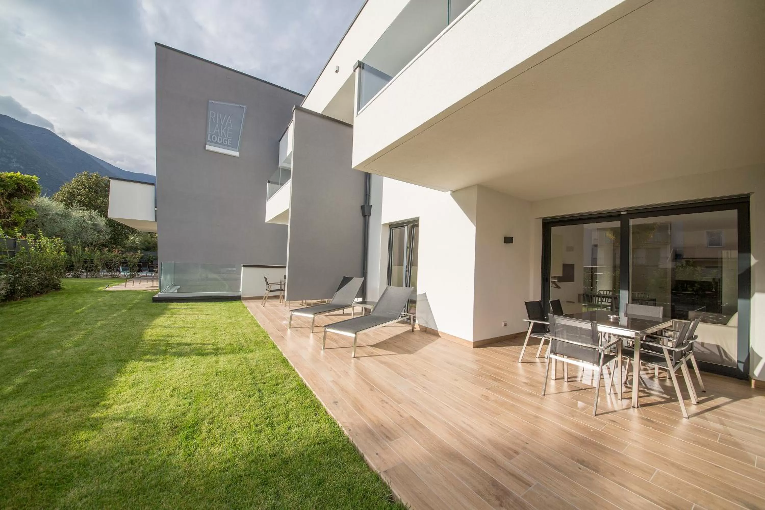 BBQ facilities in Riva Lake Lodge