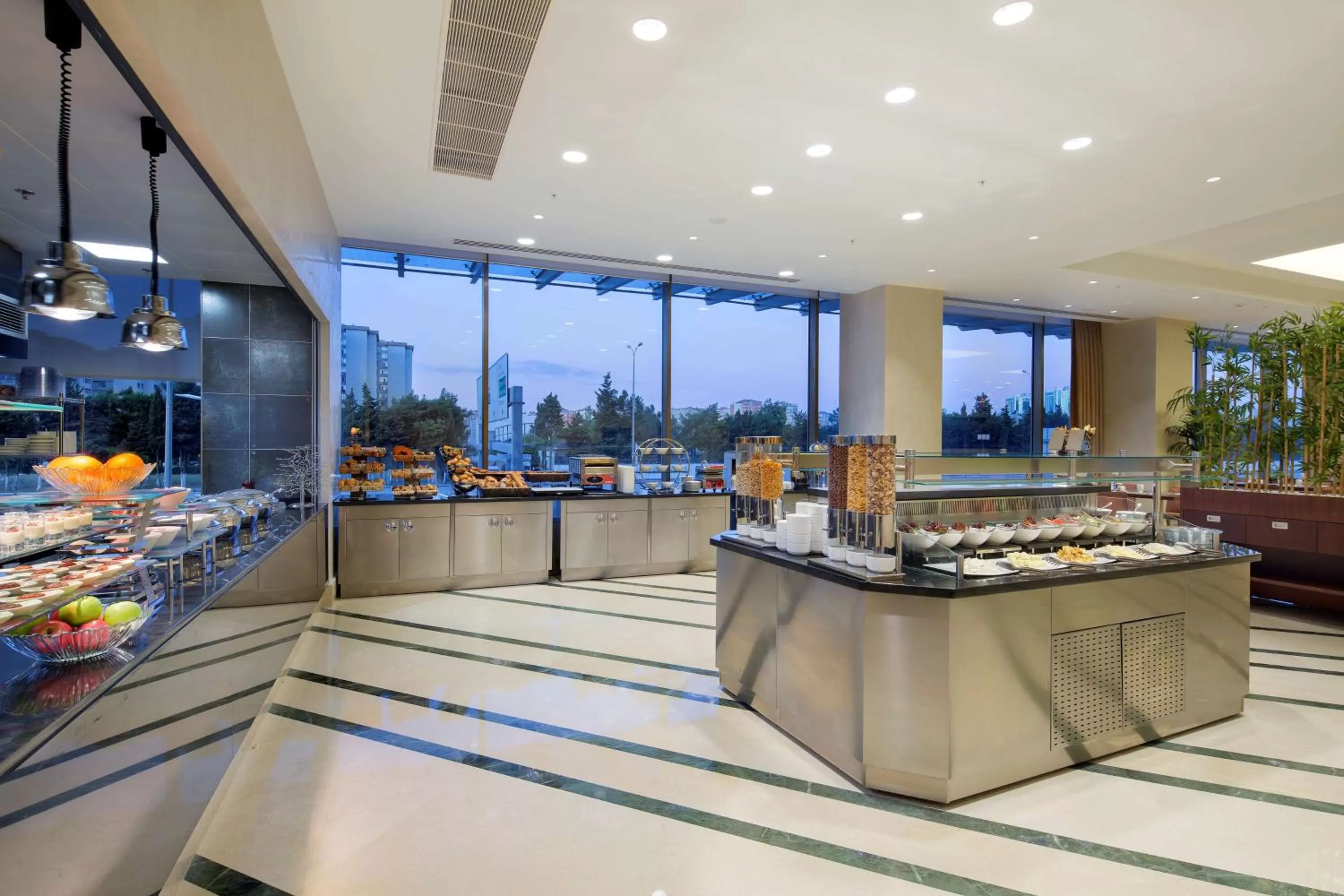 Restaurant/places to eat in Hilton Garden Inn Istanbul Beylikduzu