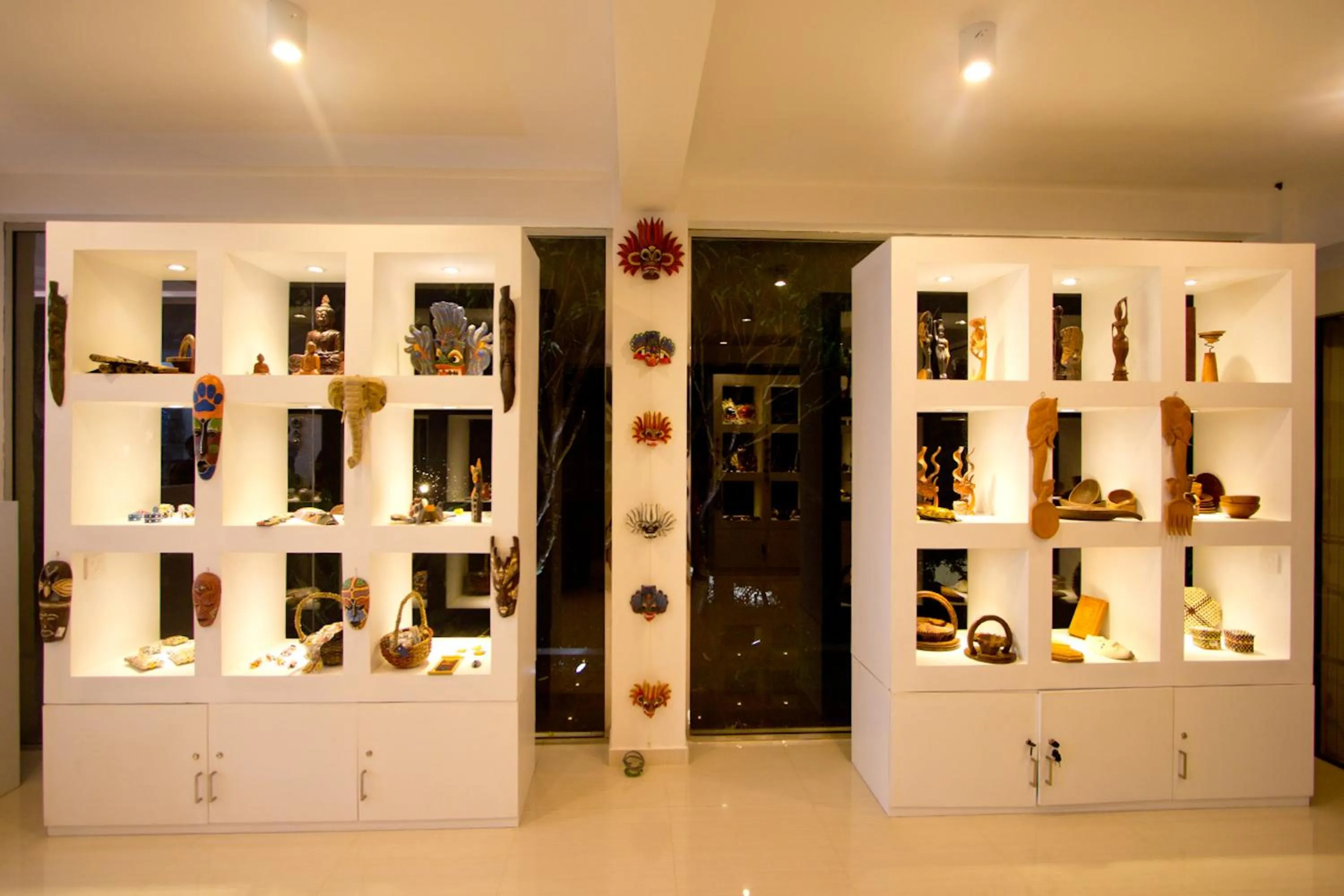 On-site shops in Randholee Resort & Spa