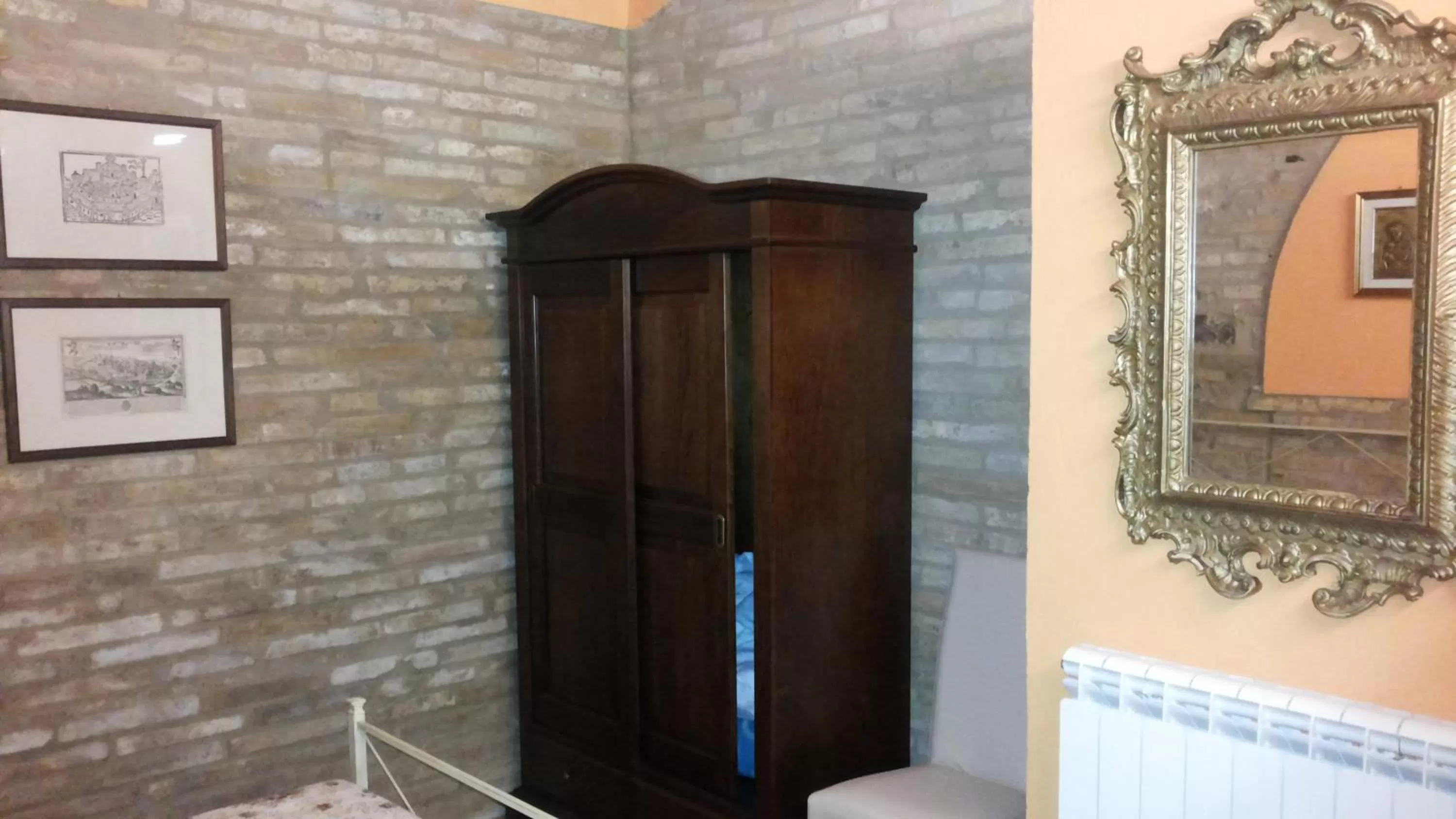 Bedroom, Bathroom in Casale del Monsignore