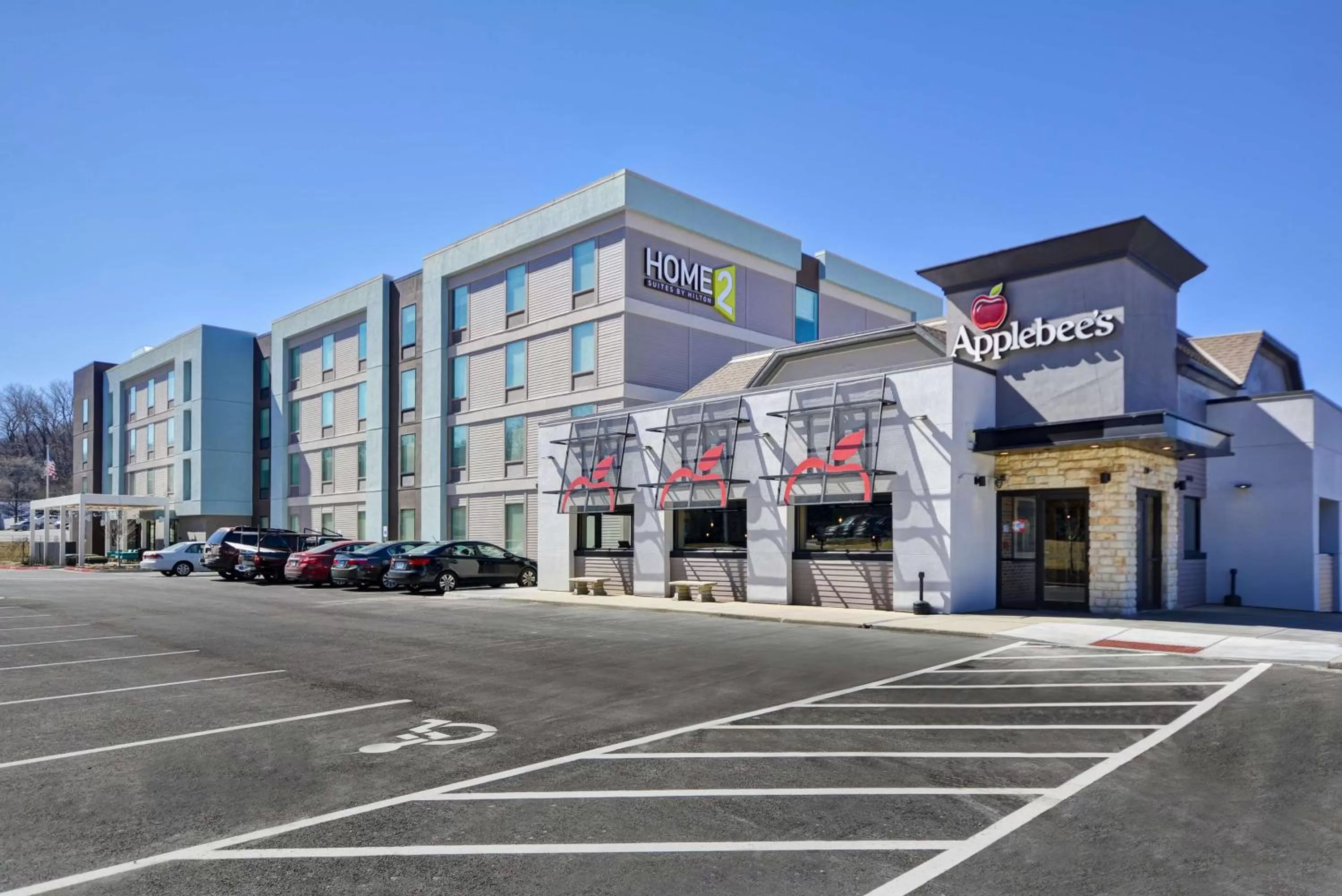 Restaurant/places to eat in Home2 Suites by Hilton Kansas City KU Medical Center