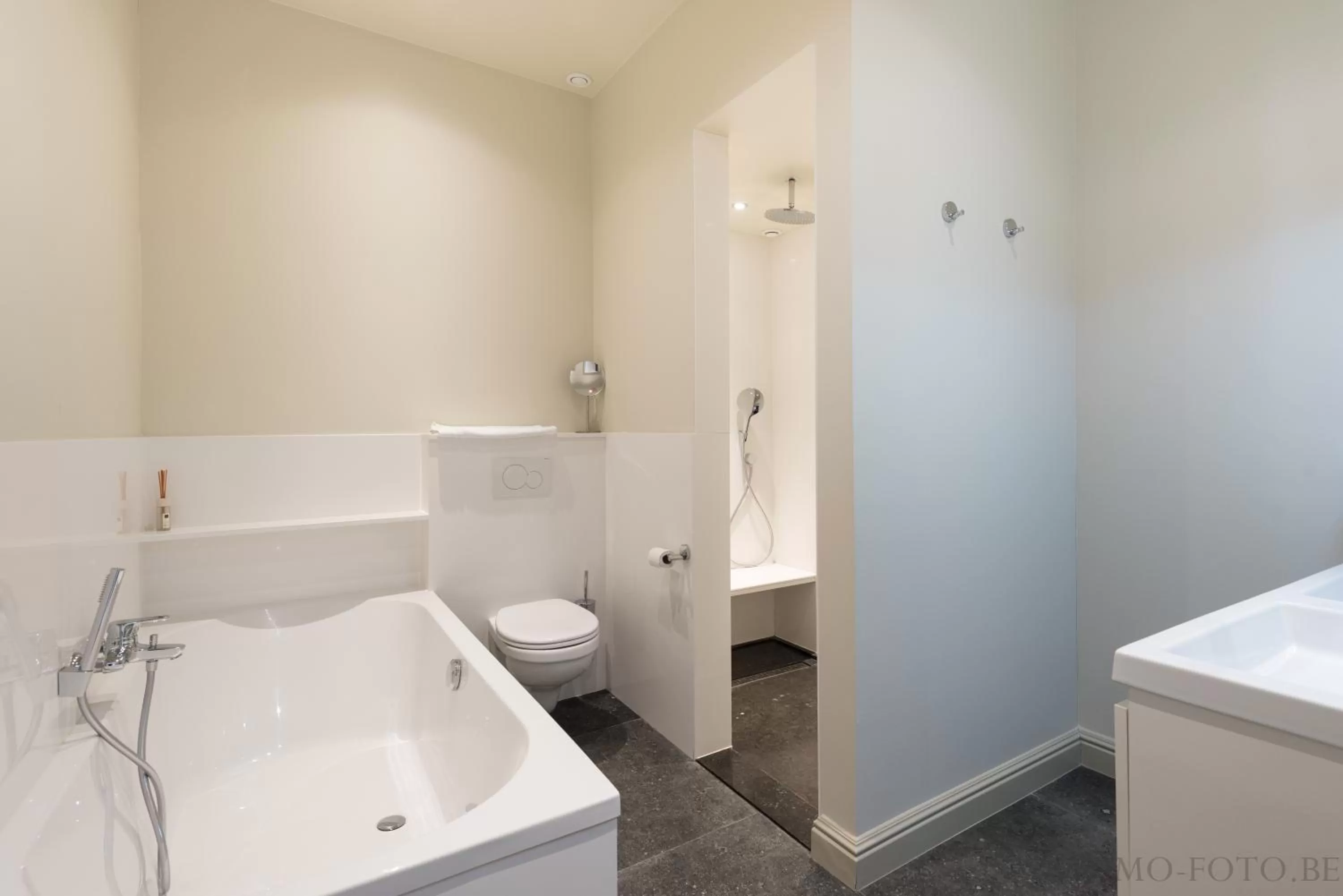 Shower in Dendernachten