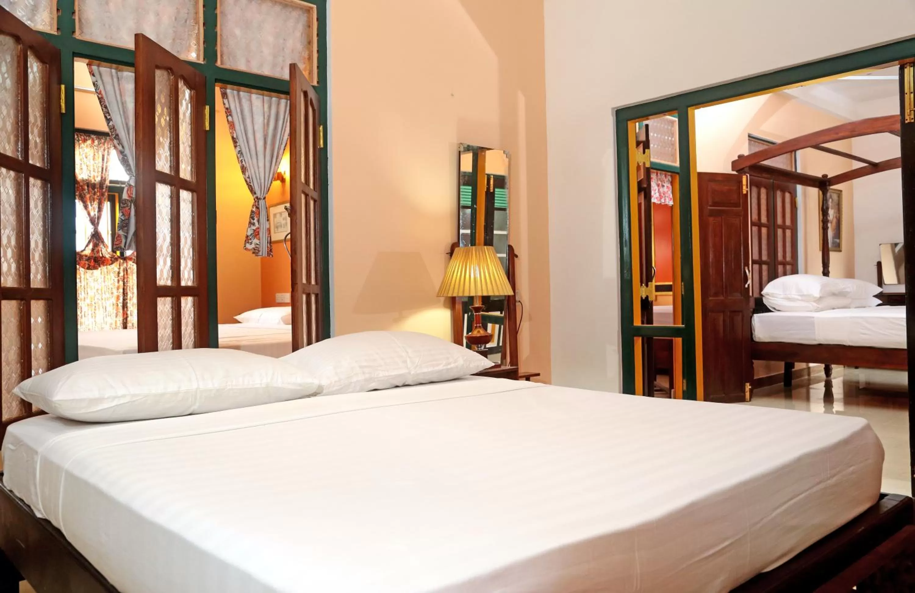 Bedroom, Bed in Villa Ceylon