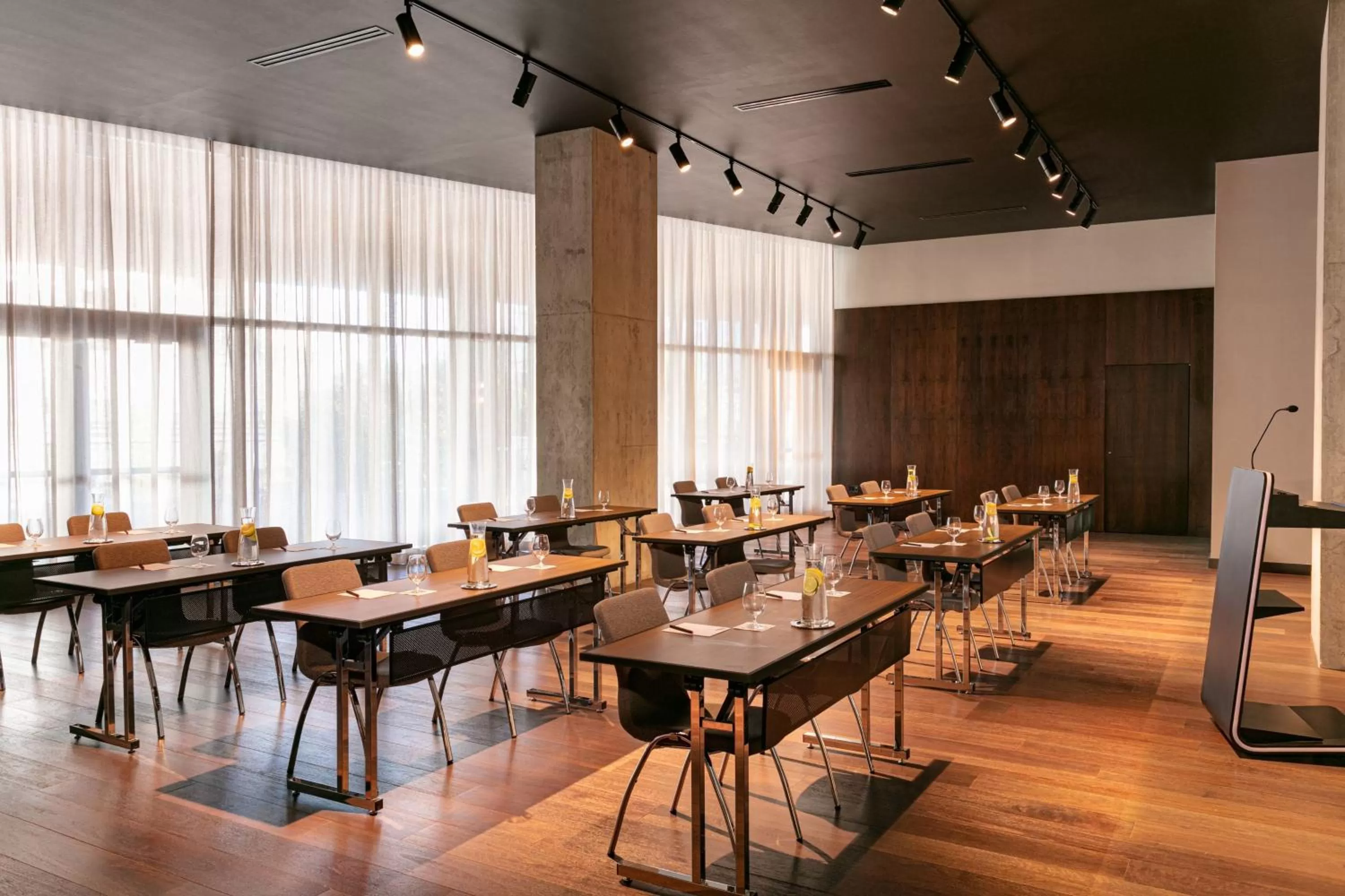 Meeting/conference room in W Nashville