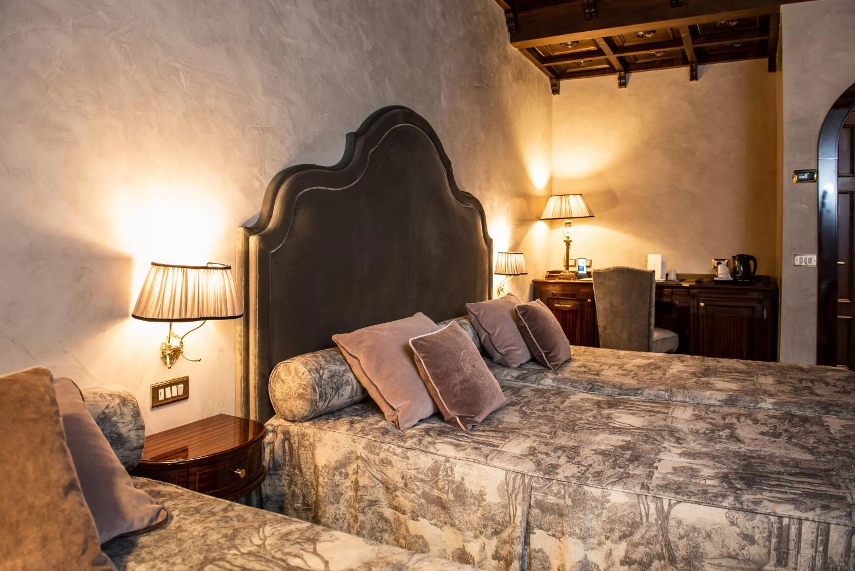 Bed in Grand Hotel Baglioni