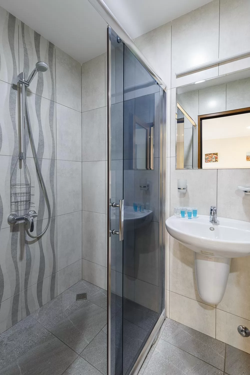 Bathroom in Aura Plaza Hotel