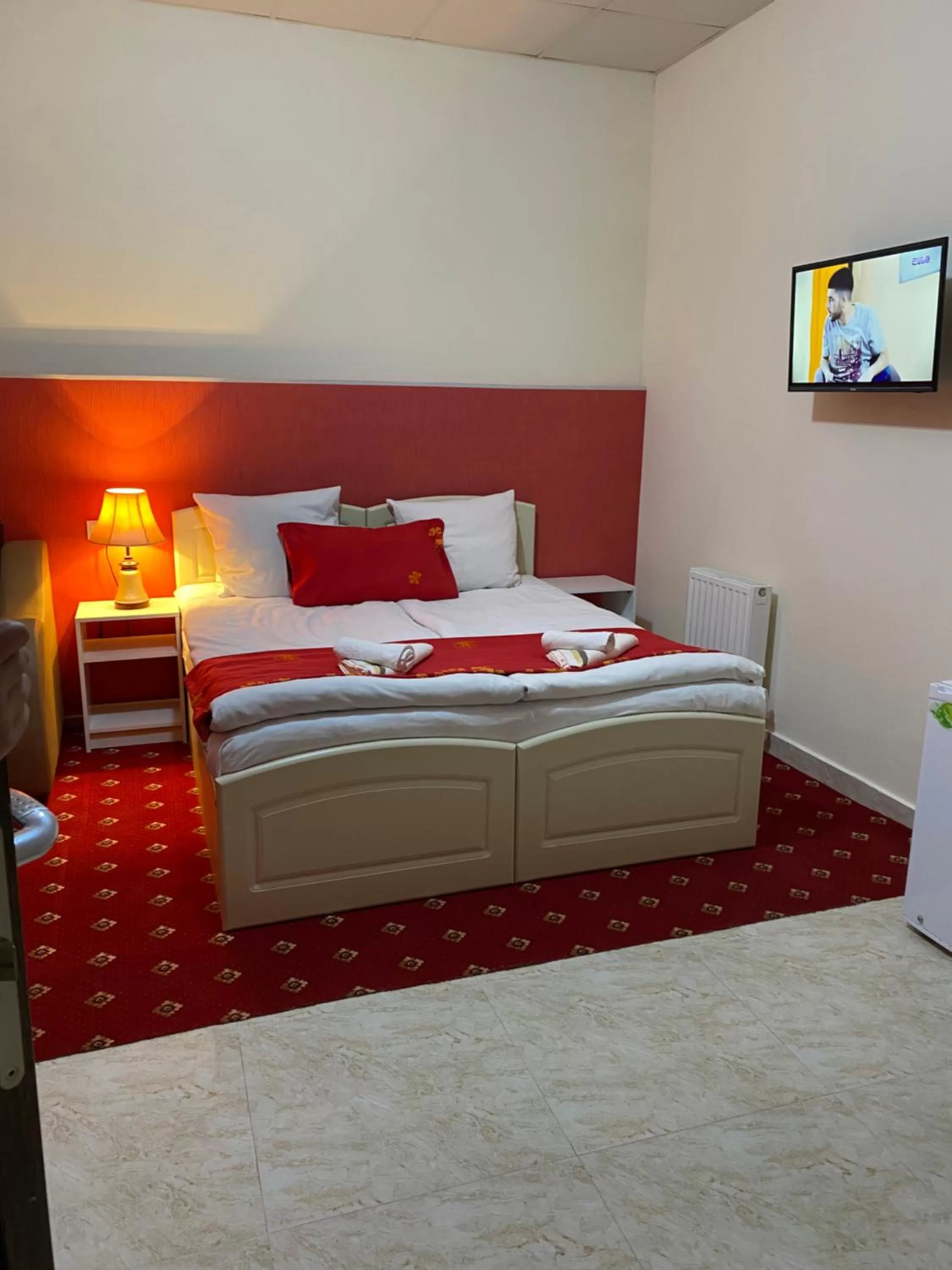 Deluxe Double Room with Shower in Lind Guest House B&B