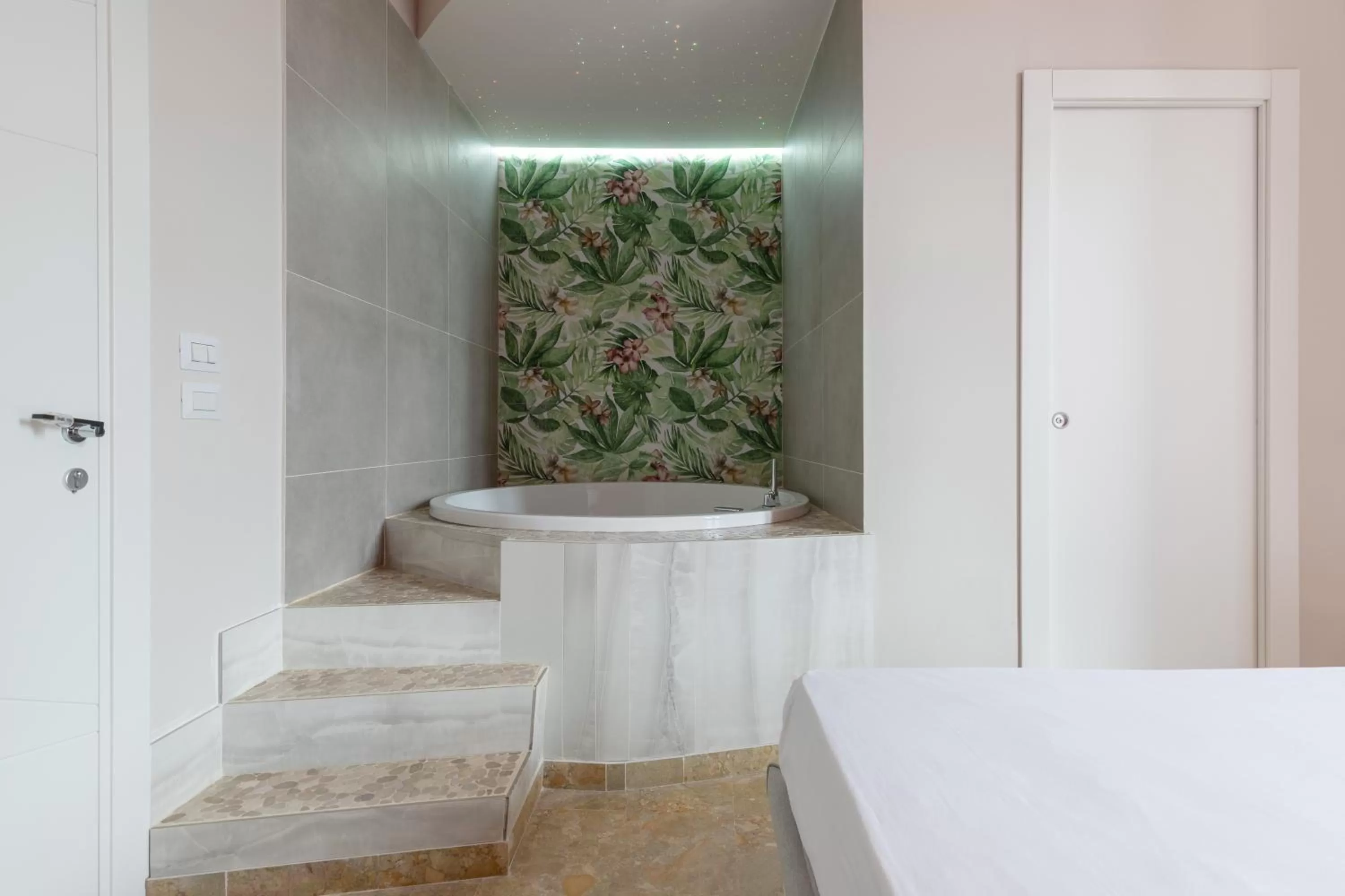 Hot Tub in Il Sovrano