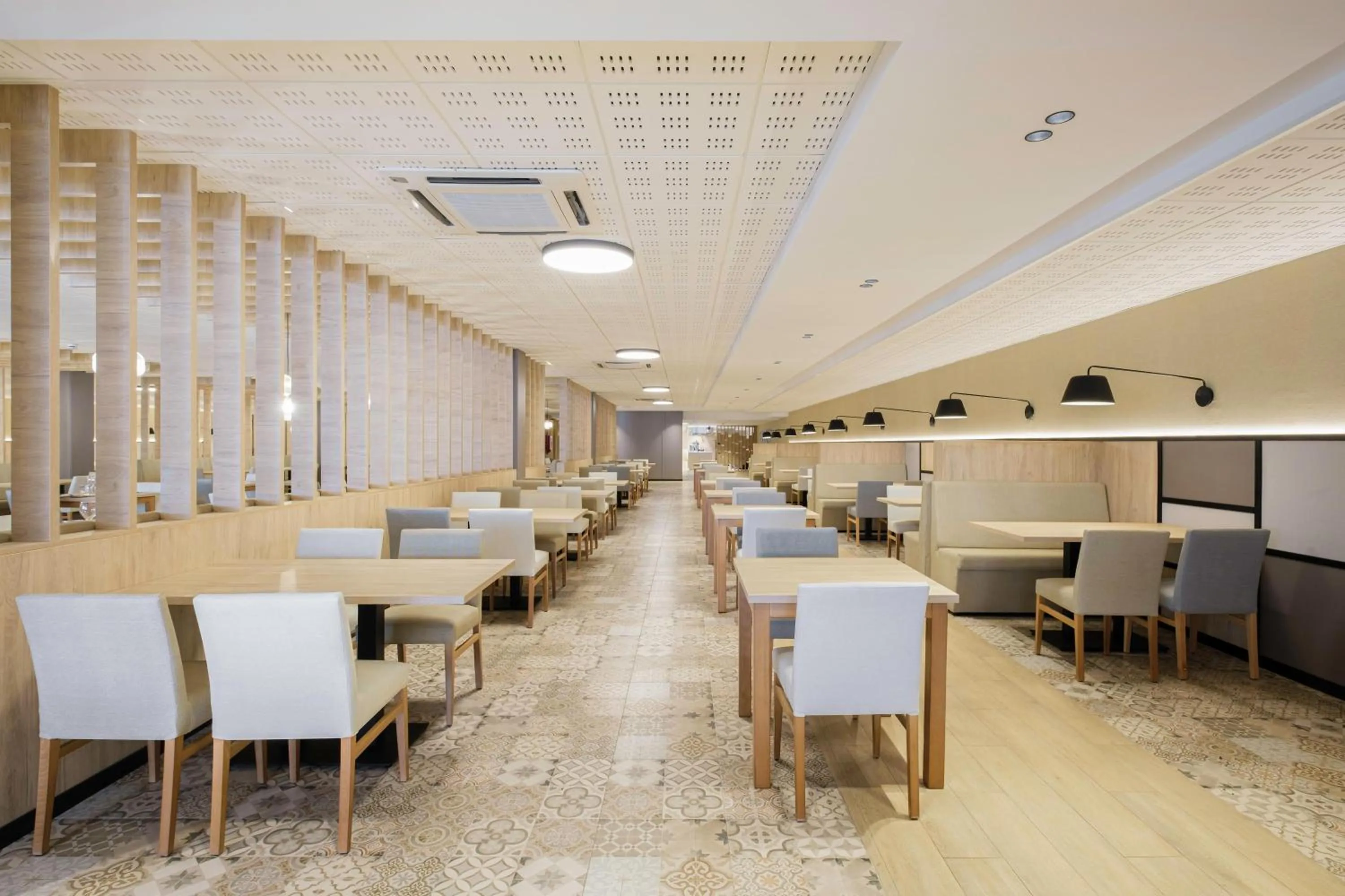 Restaurant/places to eat in Hotel Best Costa Ballena