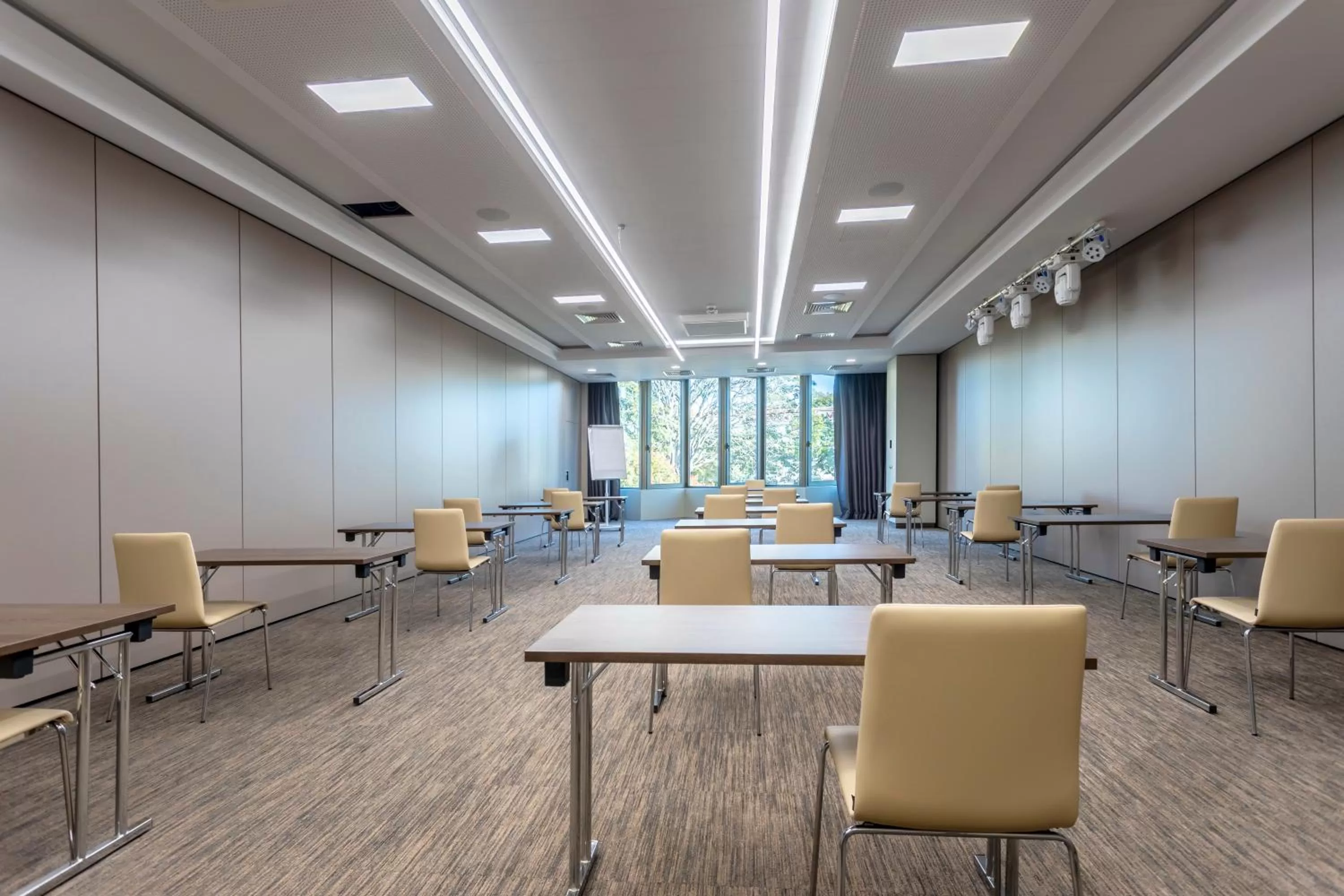 Business facilities in Hotel Bulgaria