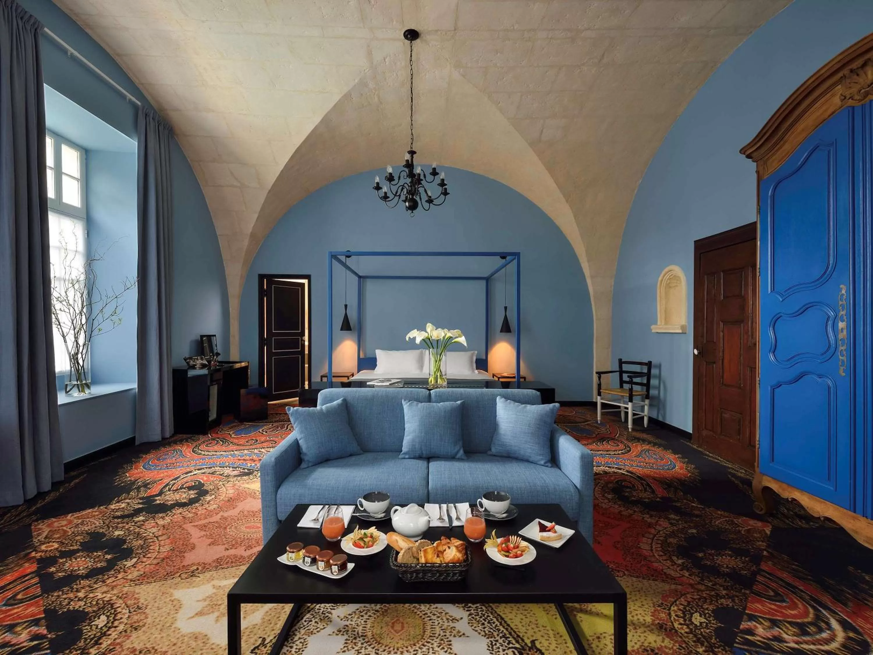 Photo of the whole room in Hôtel & Spa Jules César Arles - MGallery Hotel Collection