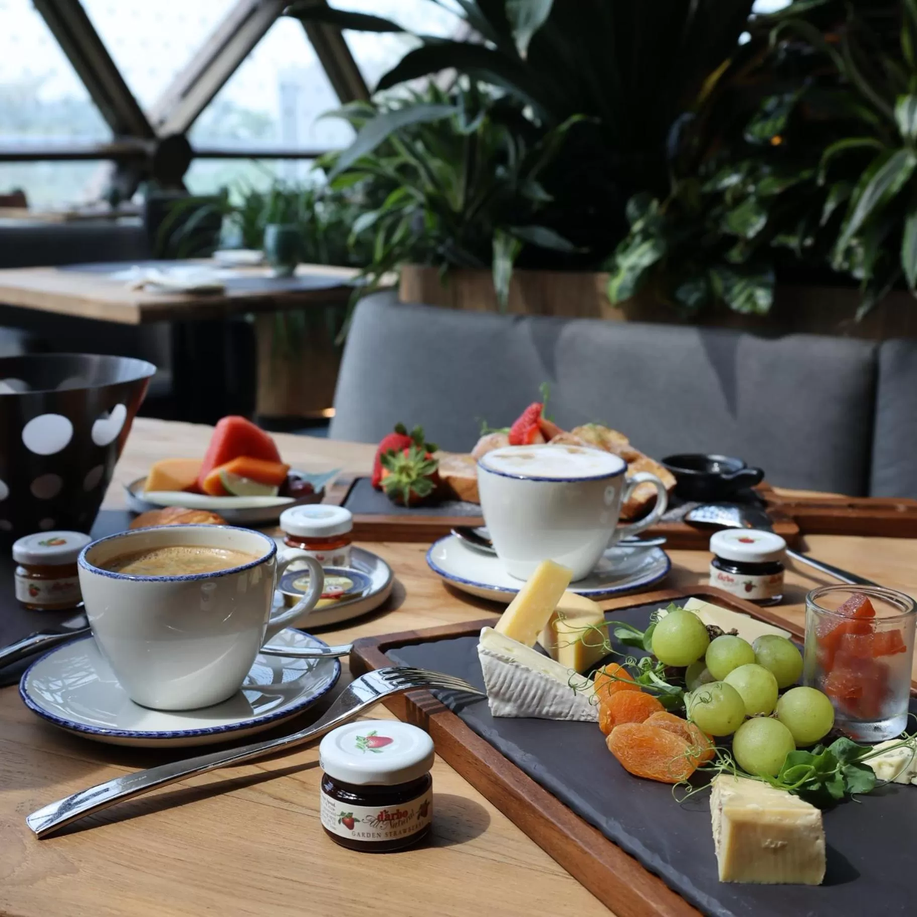 Breakfast in Dusit Thani Laguna Singapore