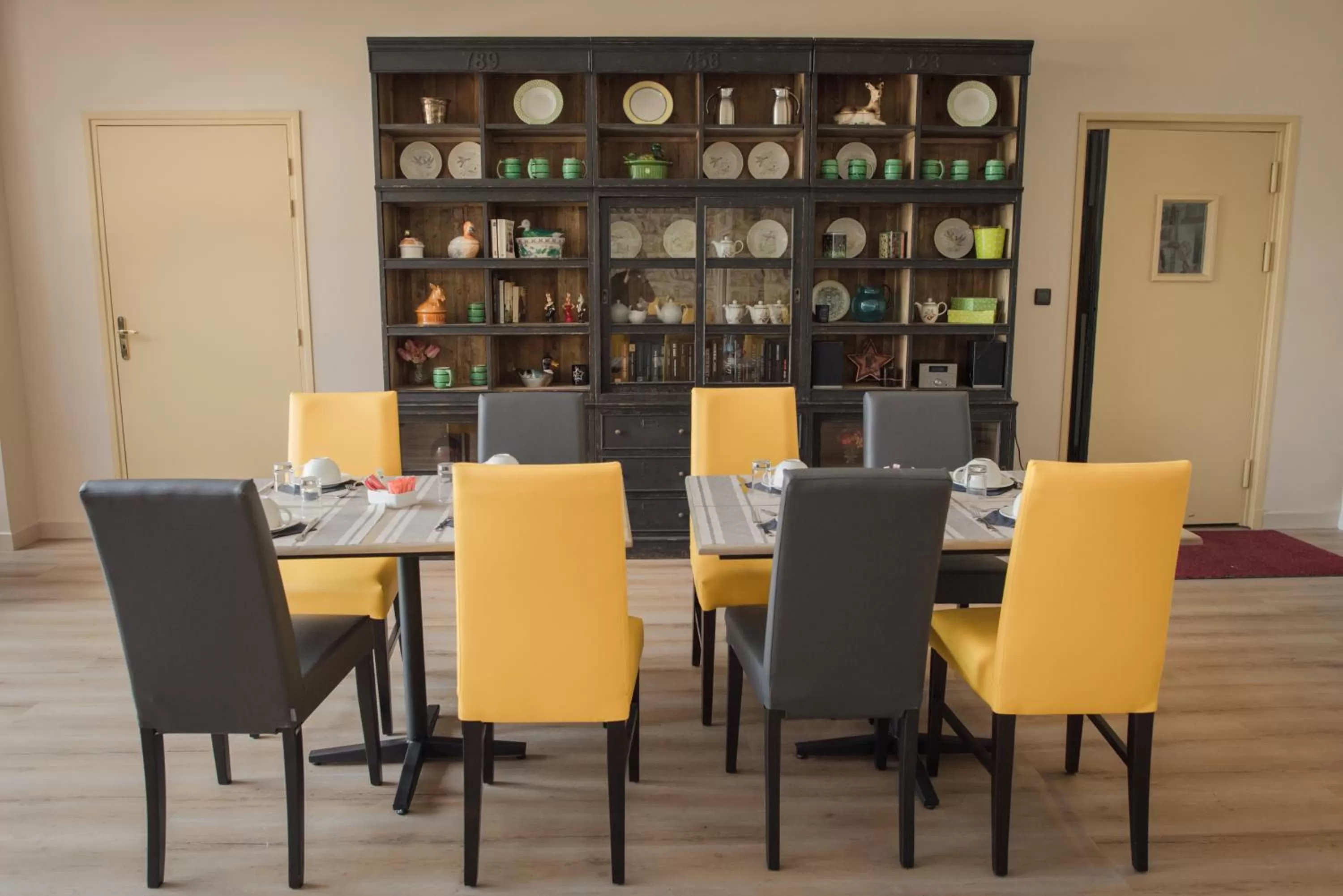 Continental breakfast in Best Western Hôtel Hermitage