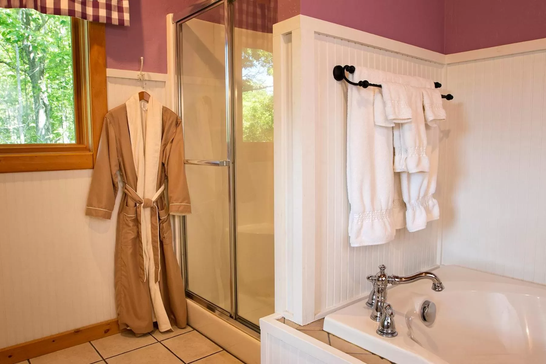 Bathroom in Lazy Bear Lodge