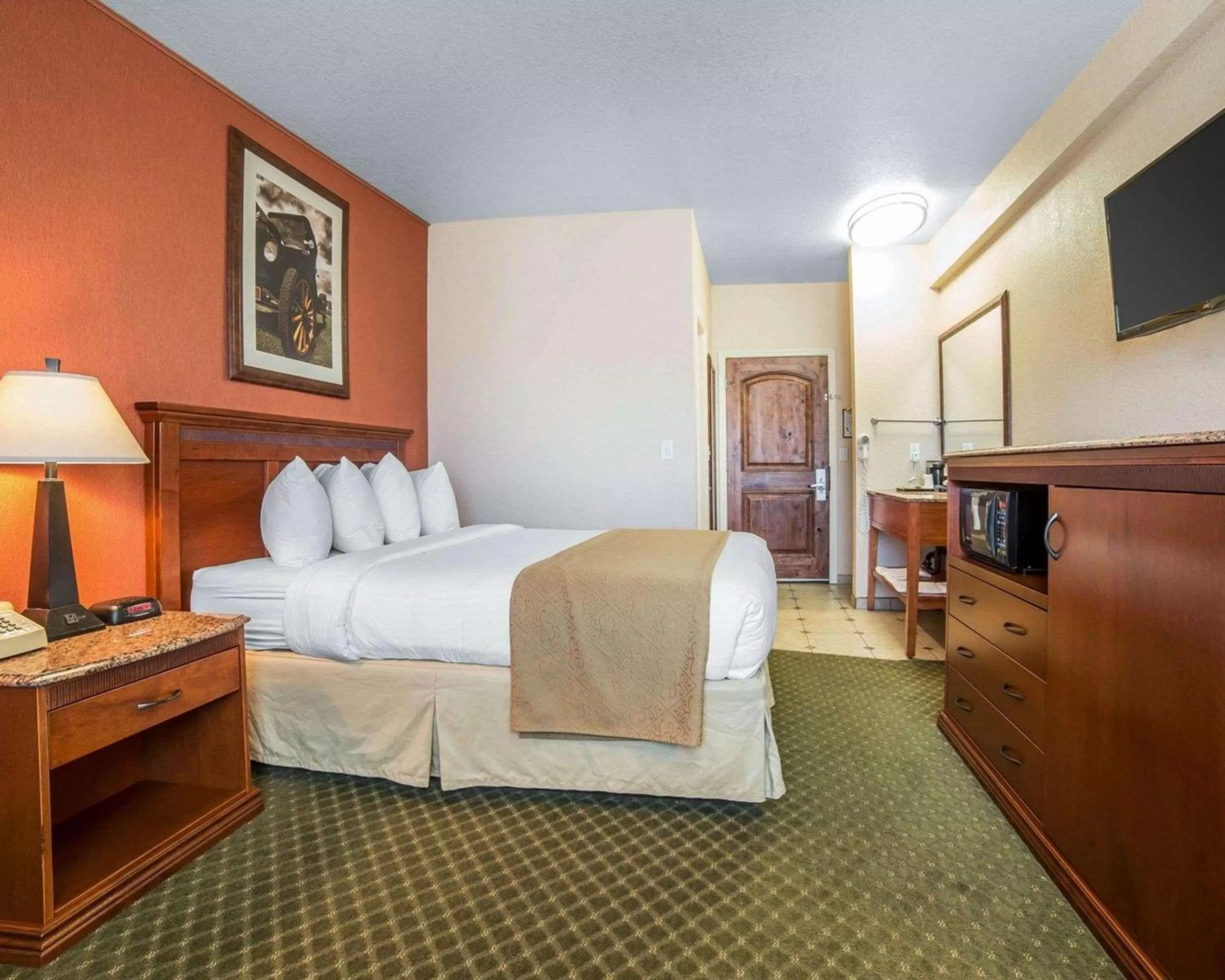 Photo of the whole room in Quality Inn Winnemucca - Model T Casino