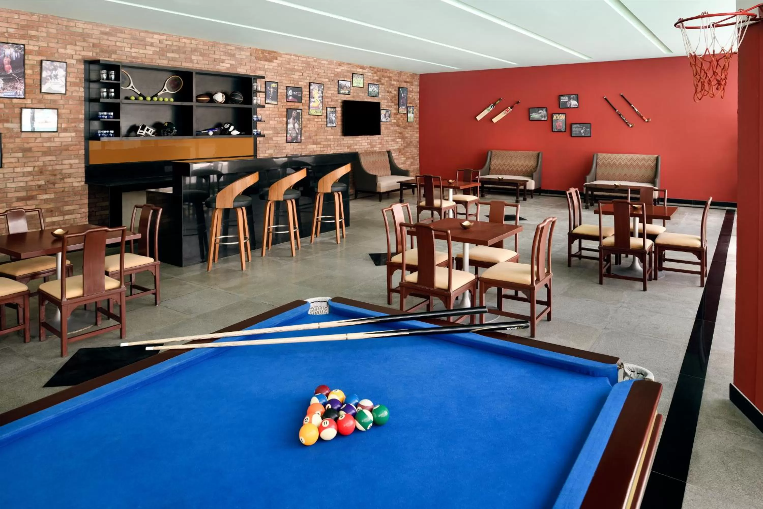 Restaurant/places to eat in Mövenpick Hotel Karachi