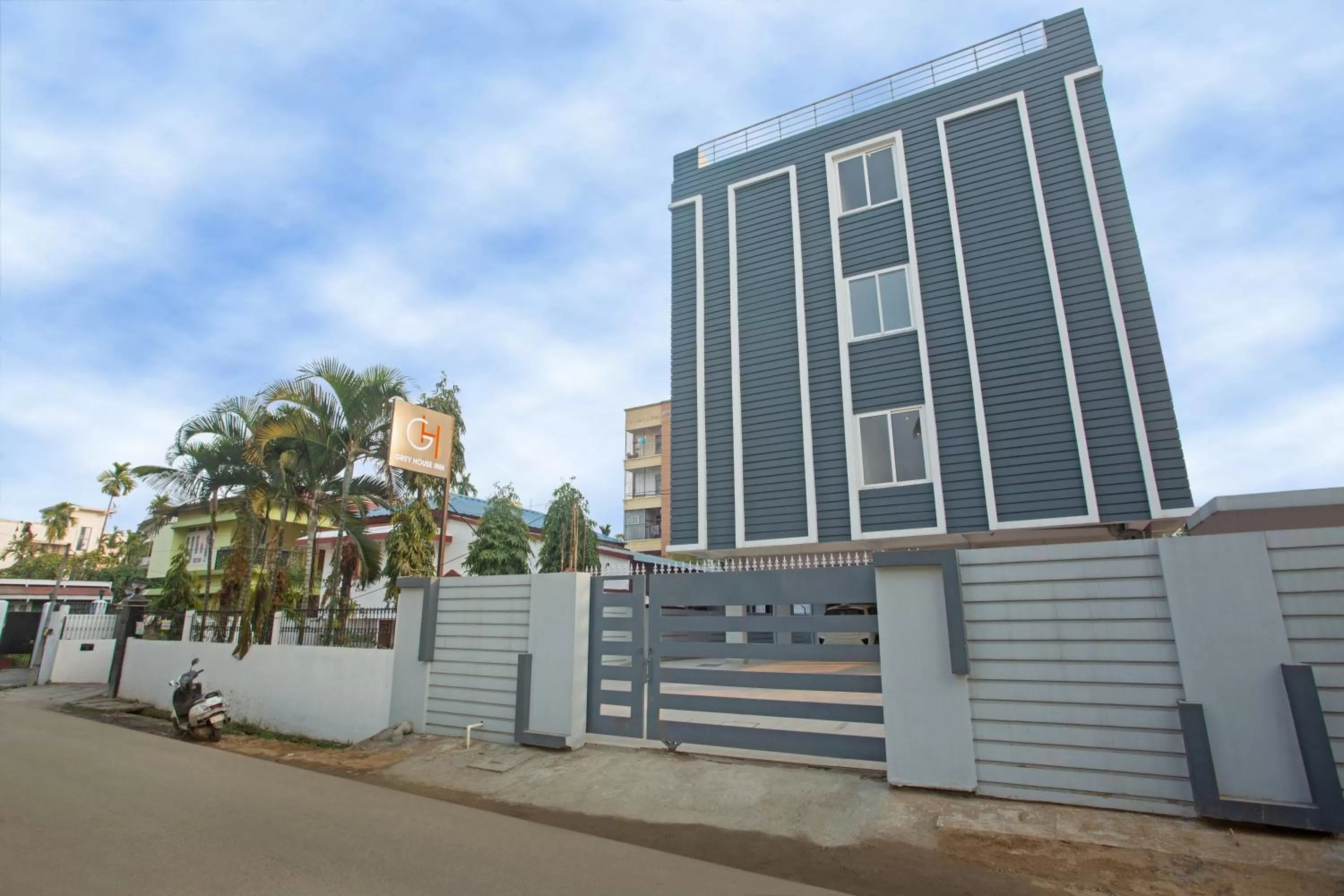 Property Building in Grey House Inn