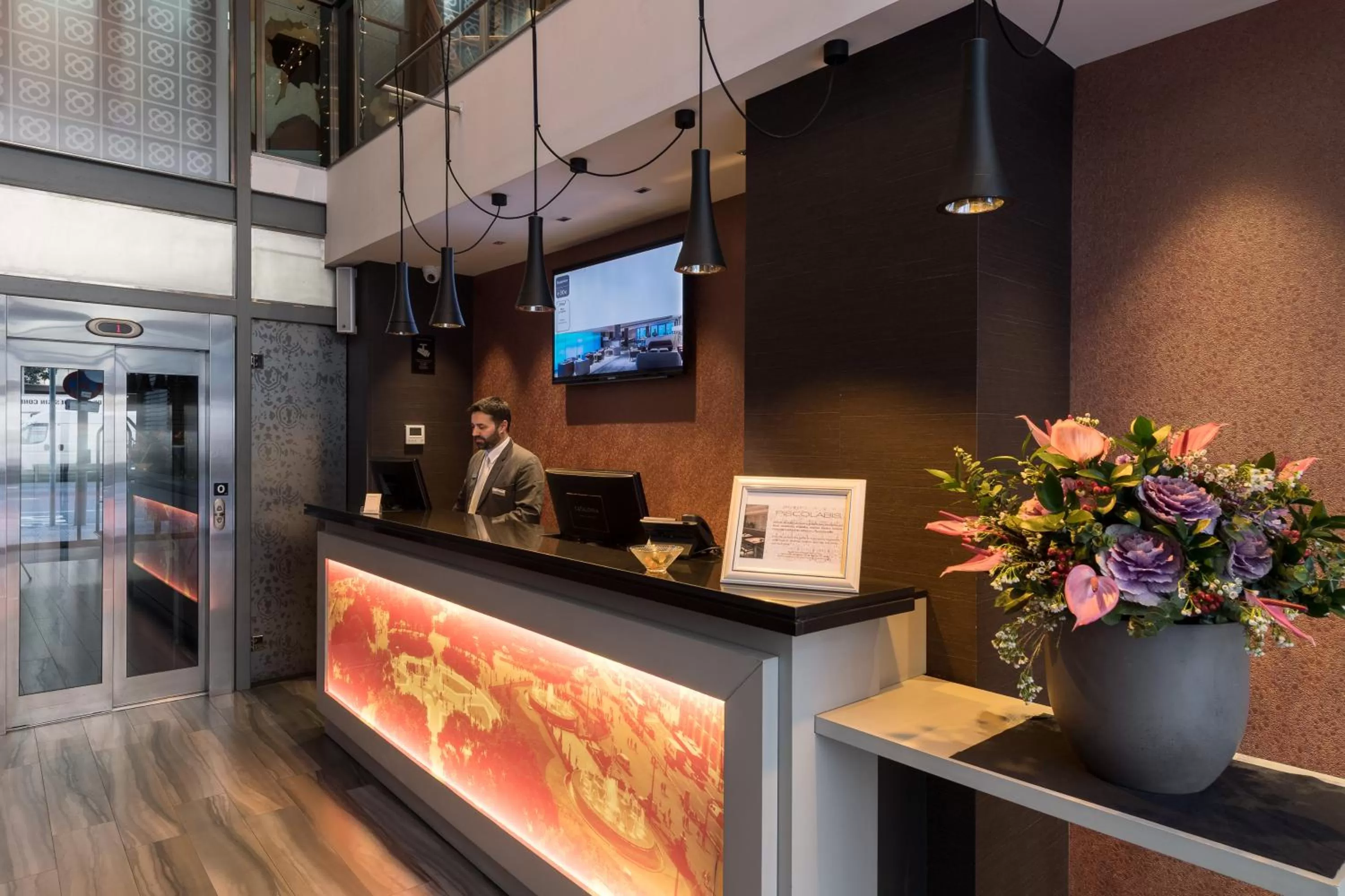 Lobby or reception in Catalonia Square 4* Sup
