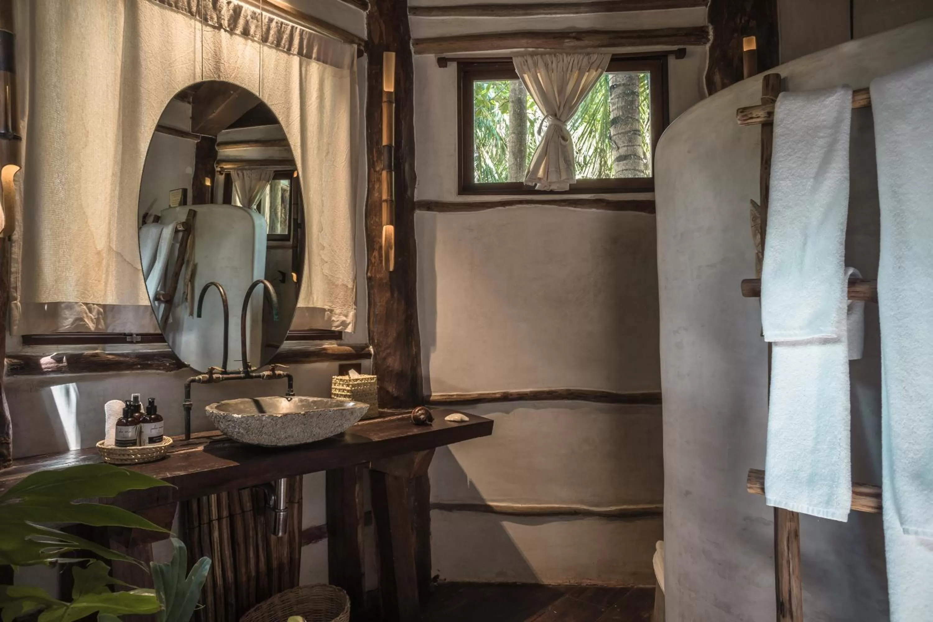 Toilet in Delek Tulum