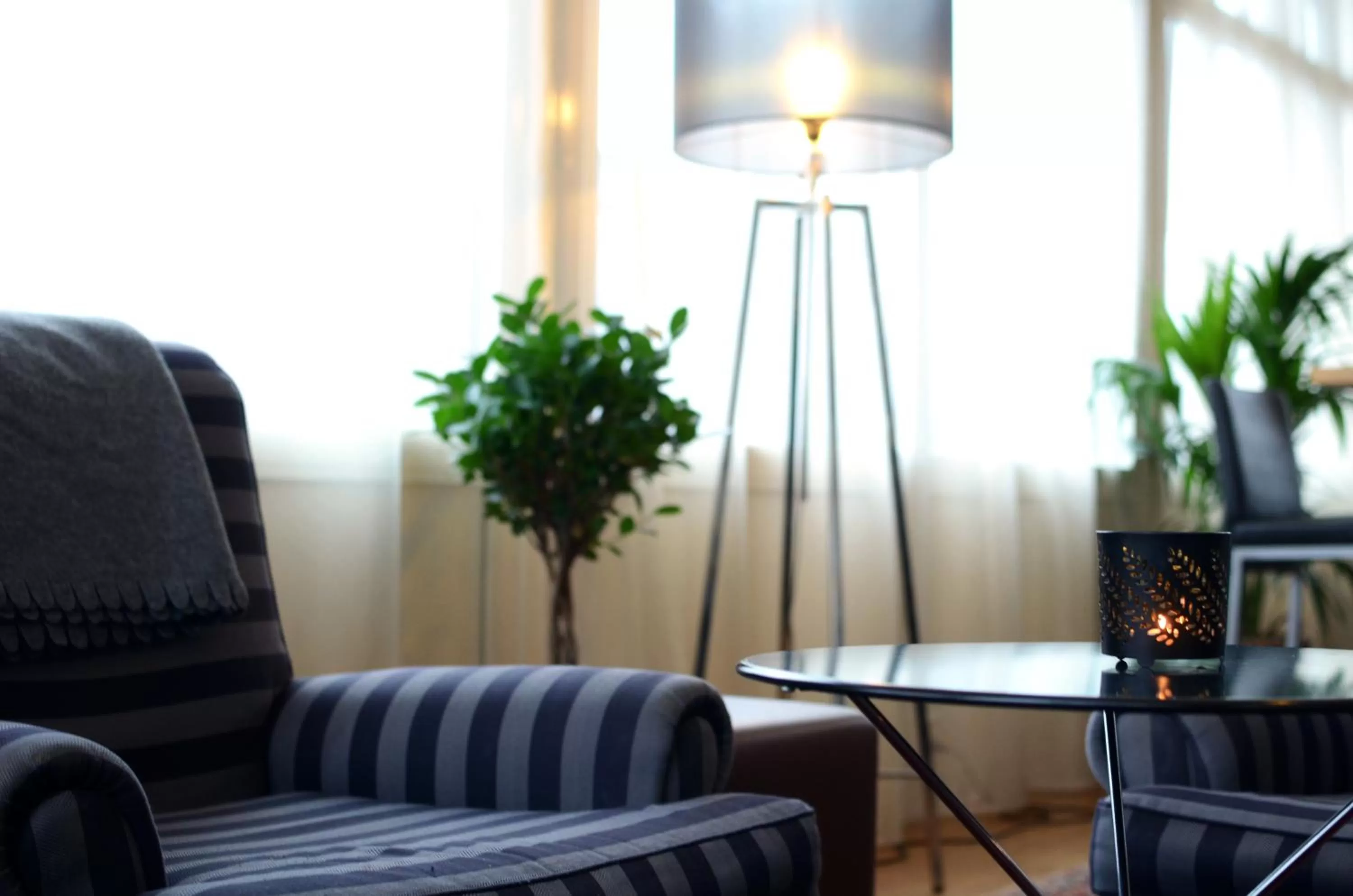 Restaurant/places to eat in Home Hotel Bilan