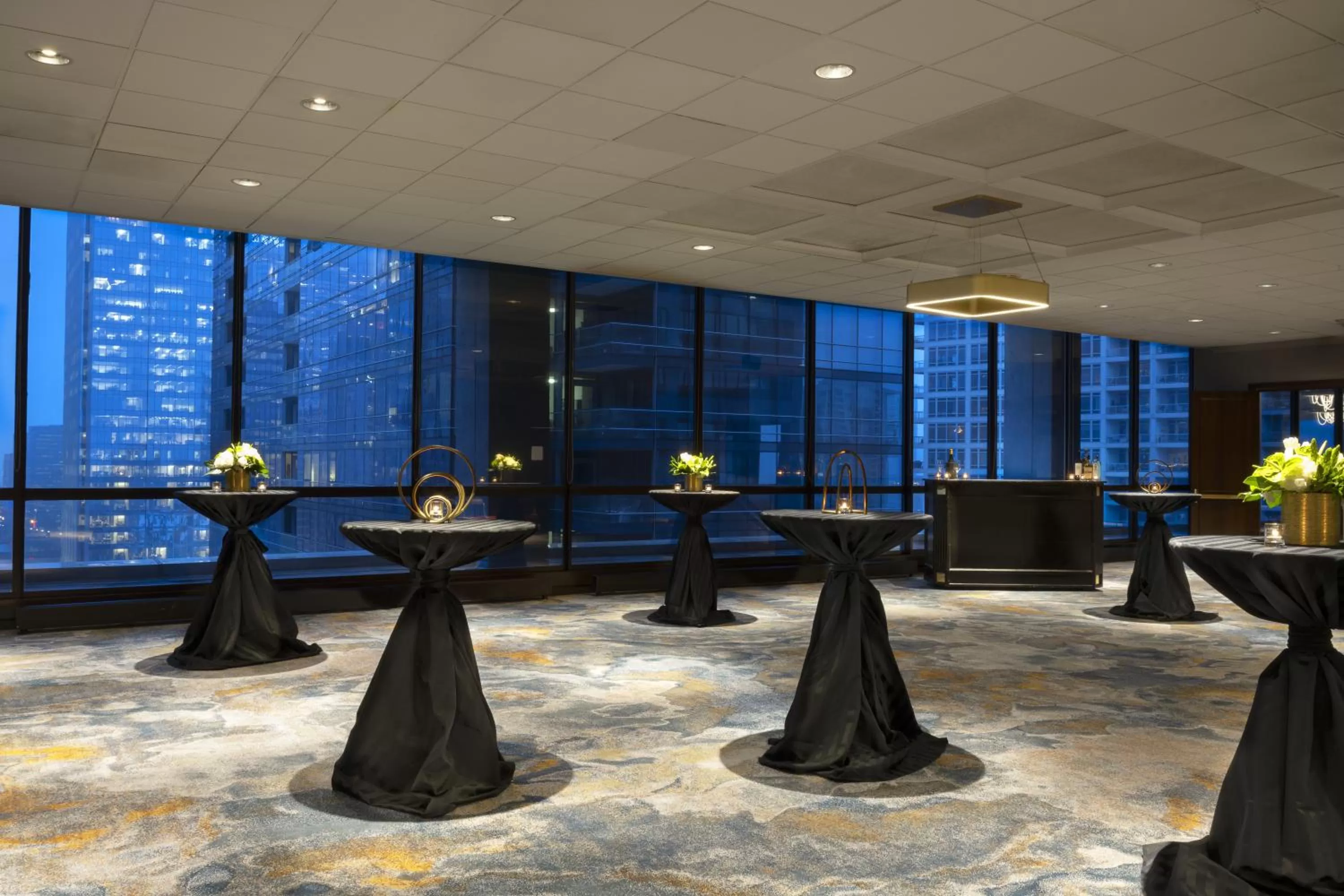Meeting/conference room in voco Chicago Downtown - Riverwalk by IHG
