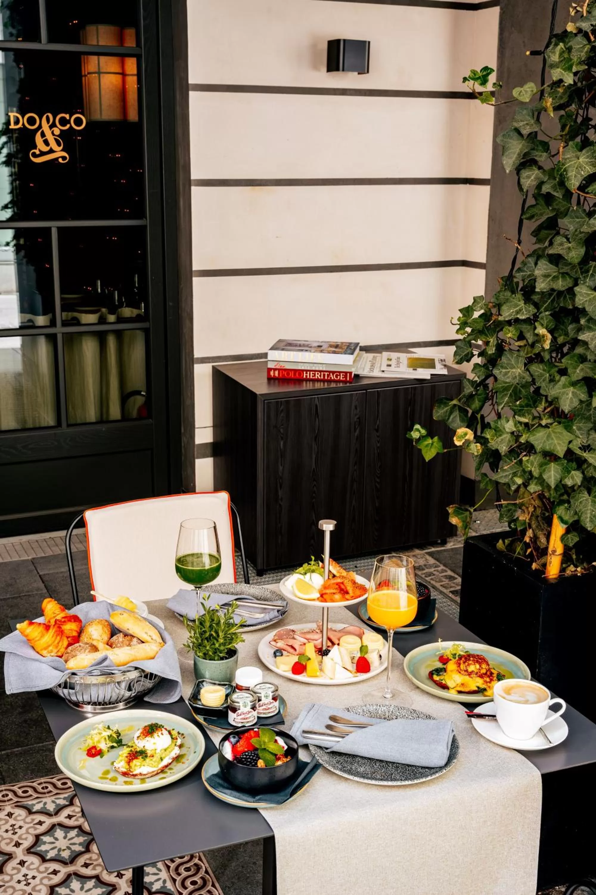 Breakfast in DO & CO Hotel München