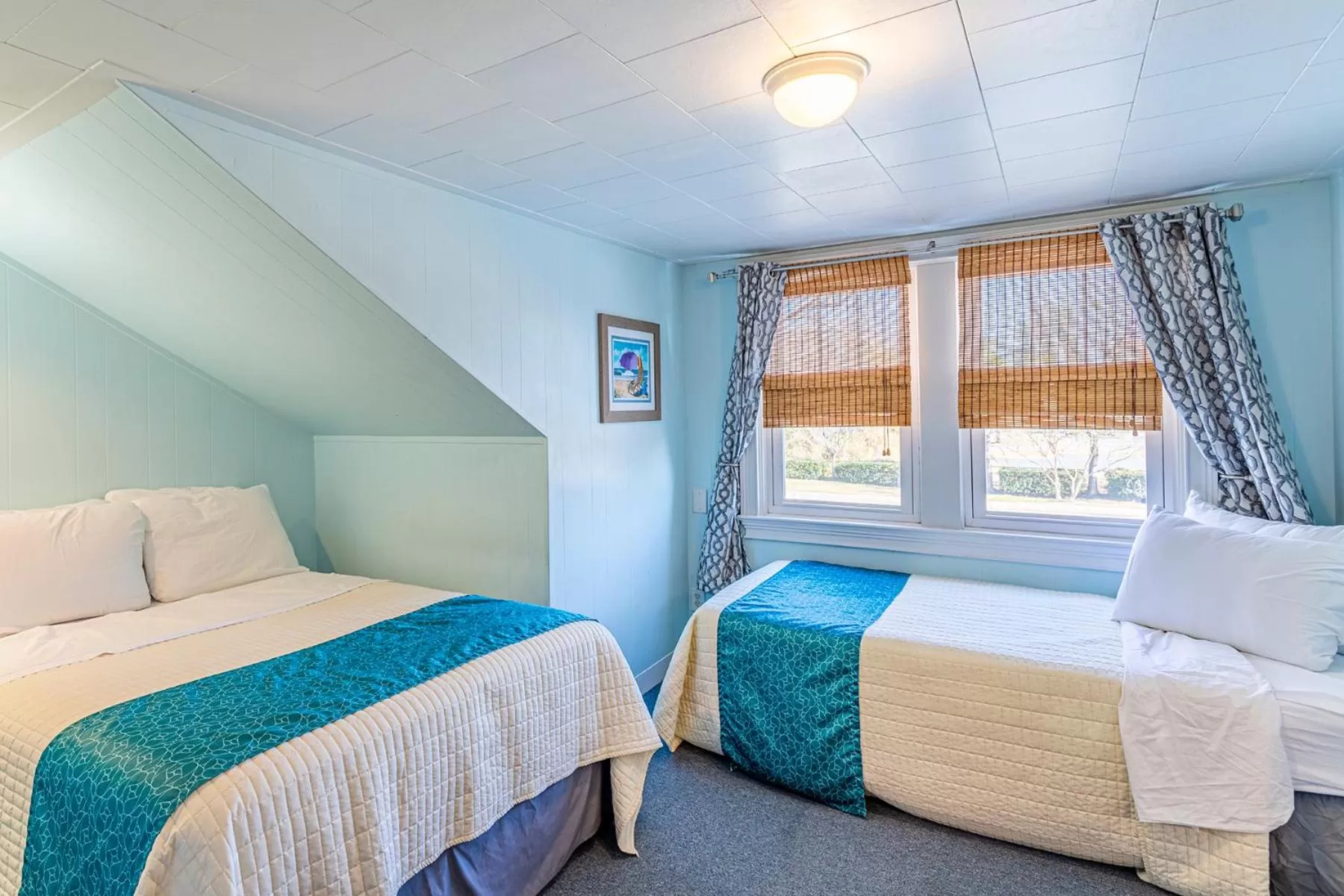 Bed in Island Motel OBX