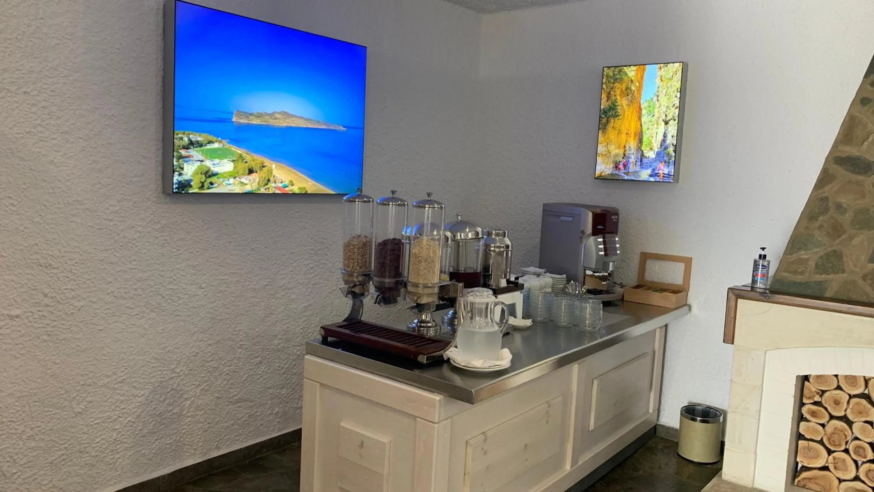 Breakfast in Folia Apartments Chania