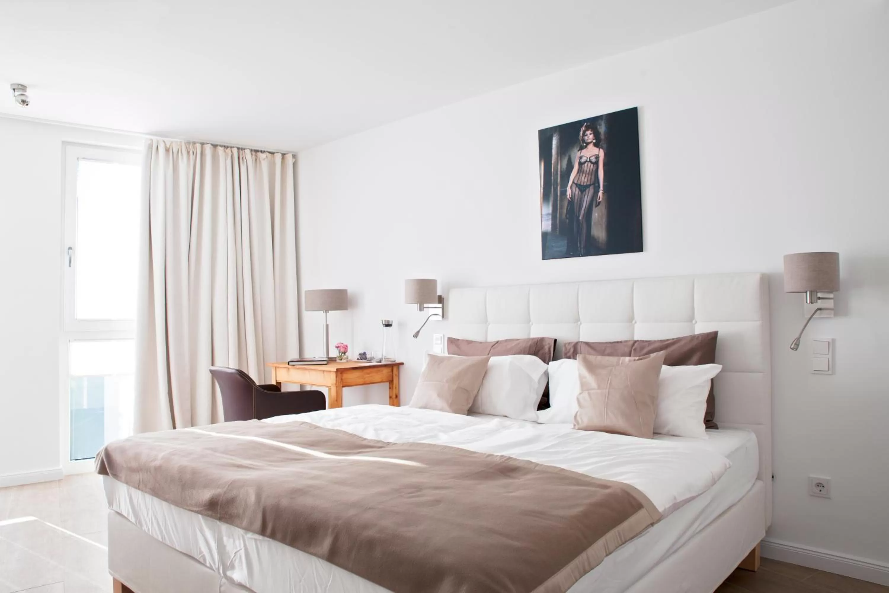 Photo of the whole room, Bed in Konventchen