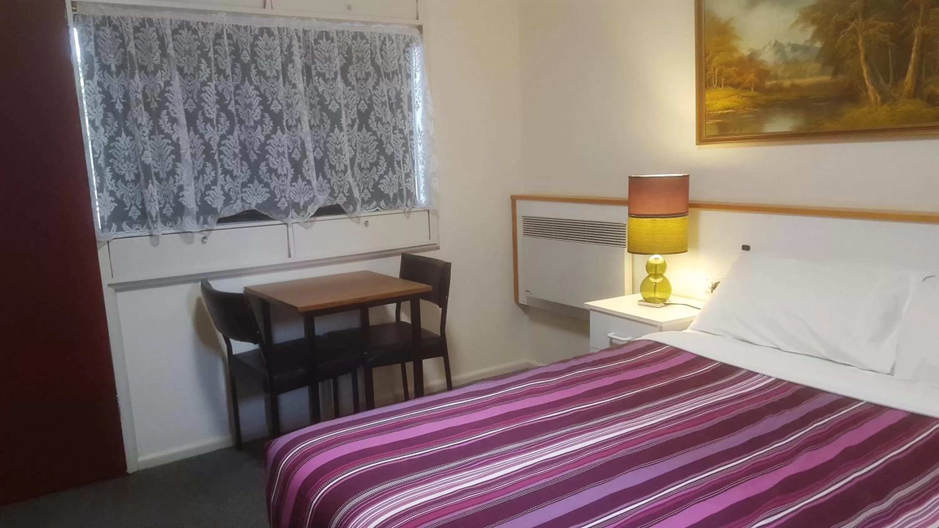 Bedroom in Clunes Motel