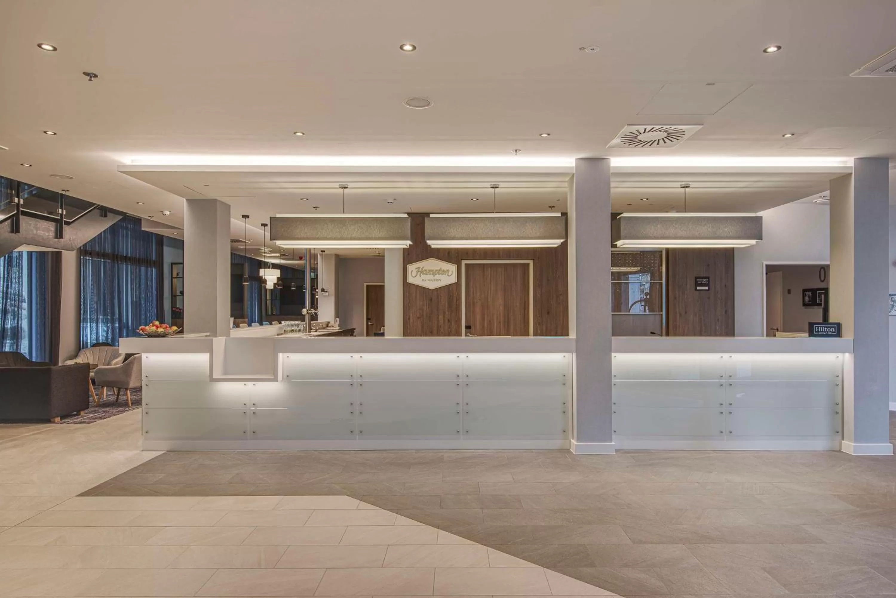 Lobby or reception in Hampton by Hilton Stuttgart City Centre