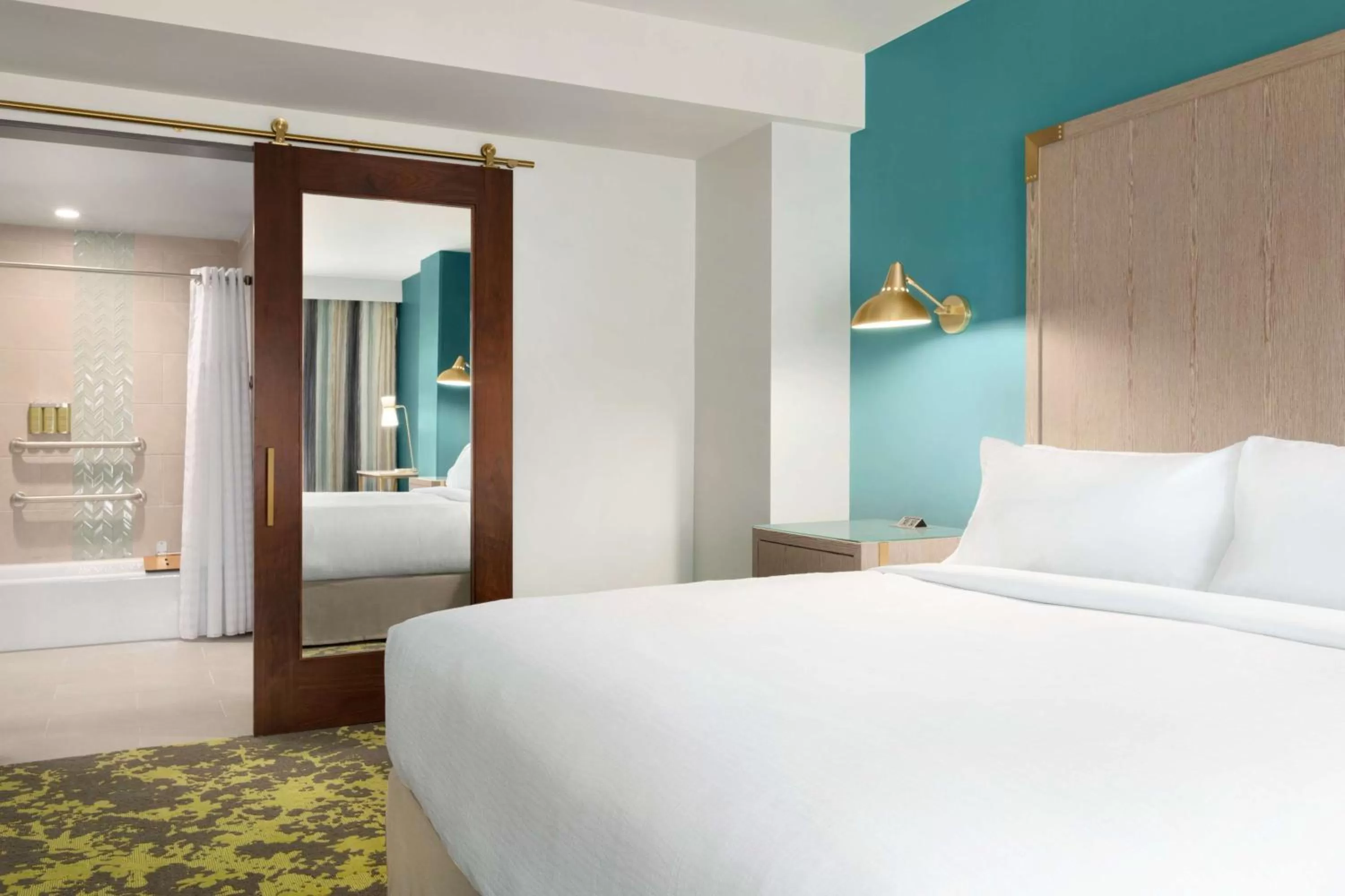 Bed in Embassy Suites By Hilton Boulder