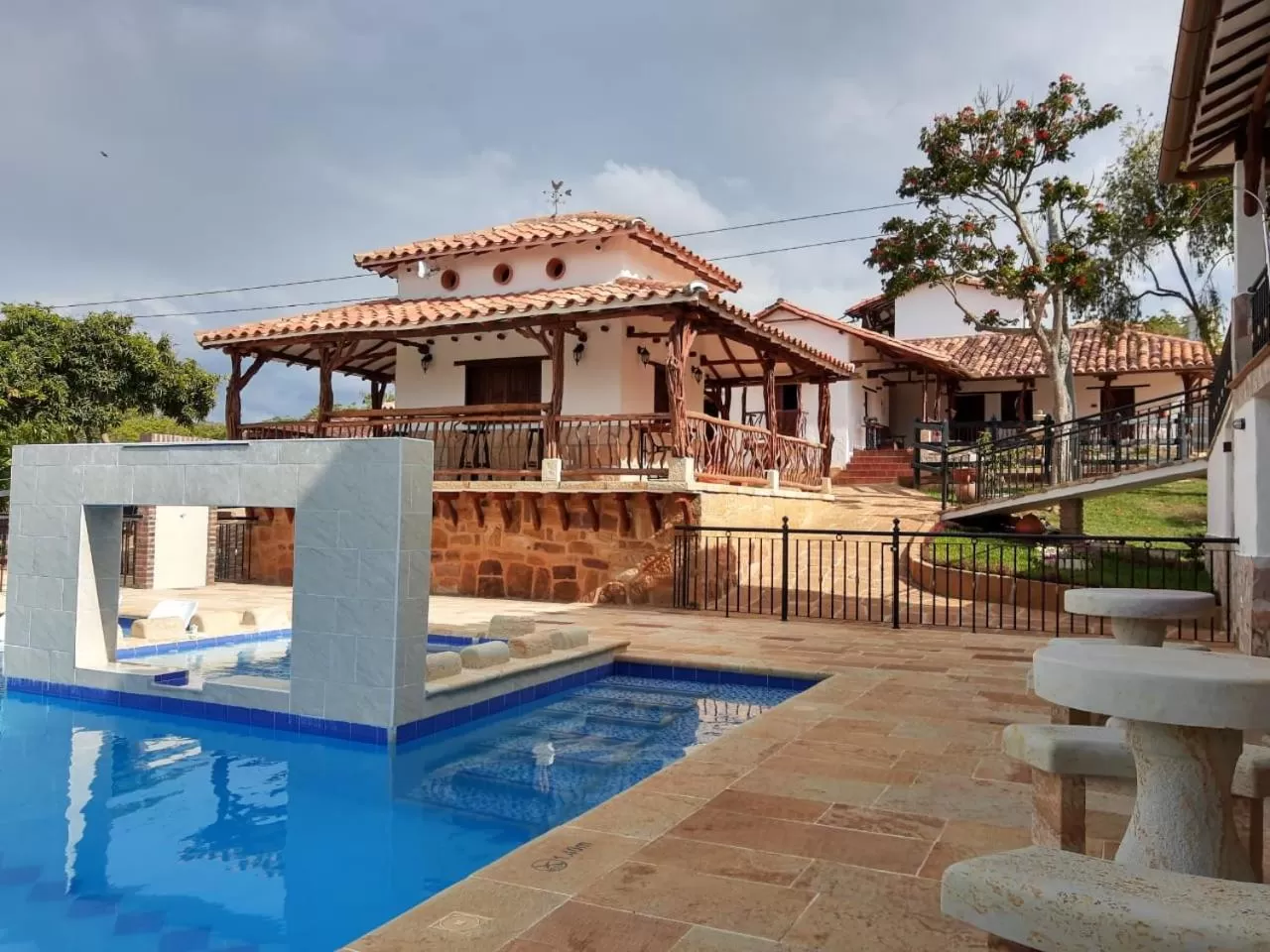 Swimming pool in Hotel Campestre Ataraxia Barichara