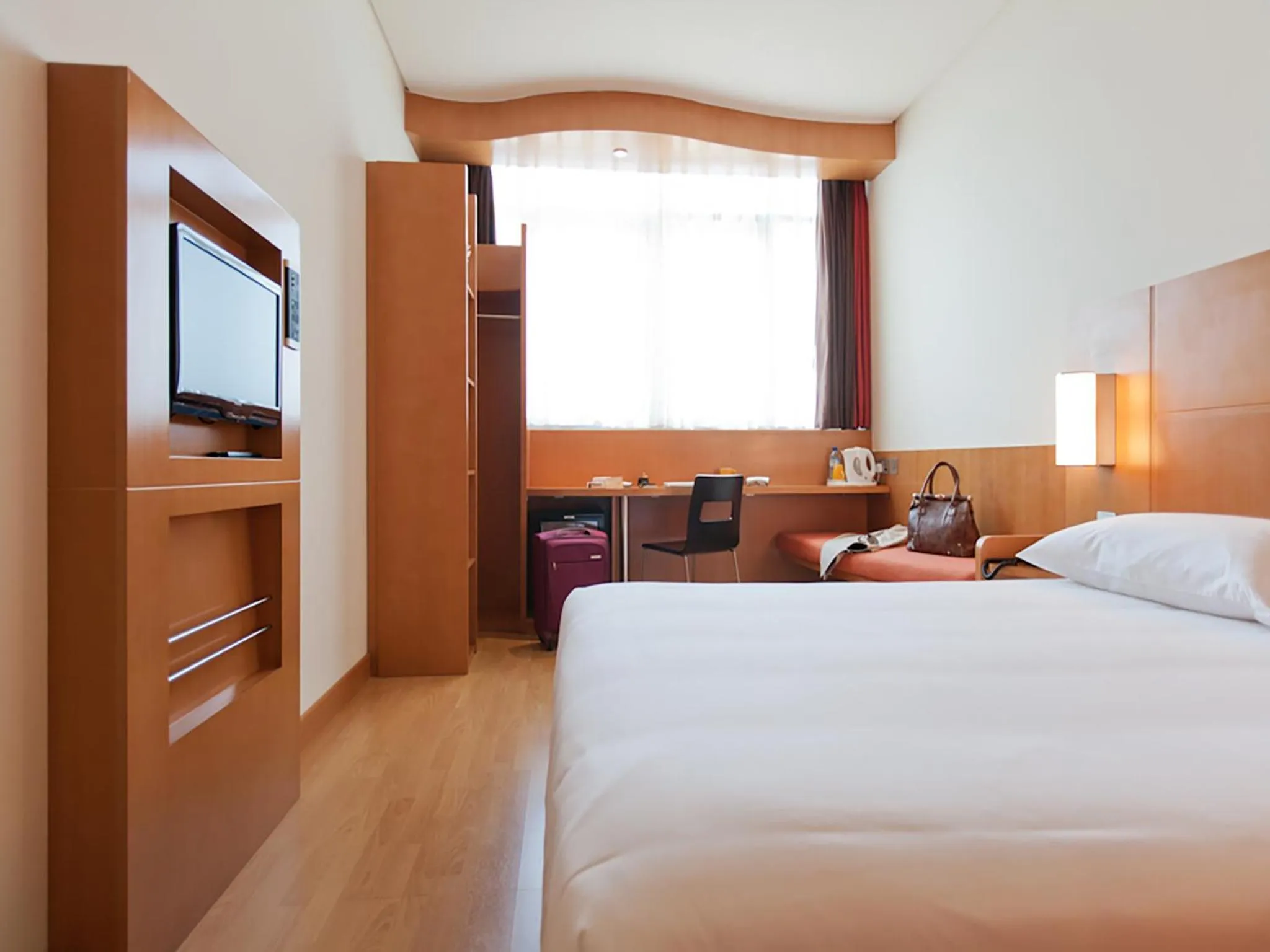 Bed in Ibis Abu Dhabi Gate