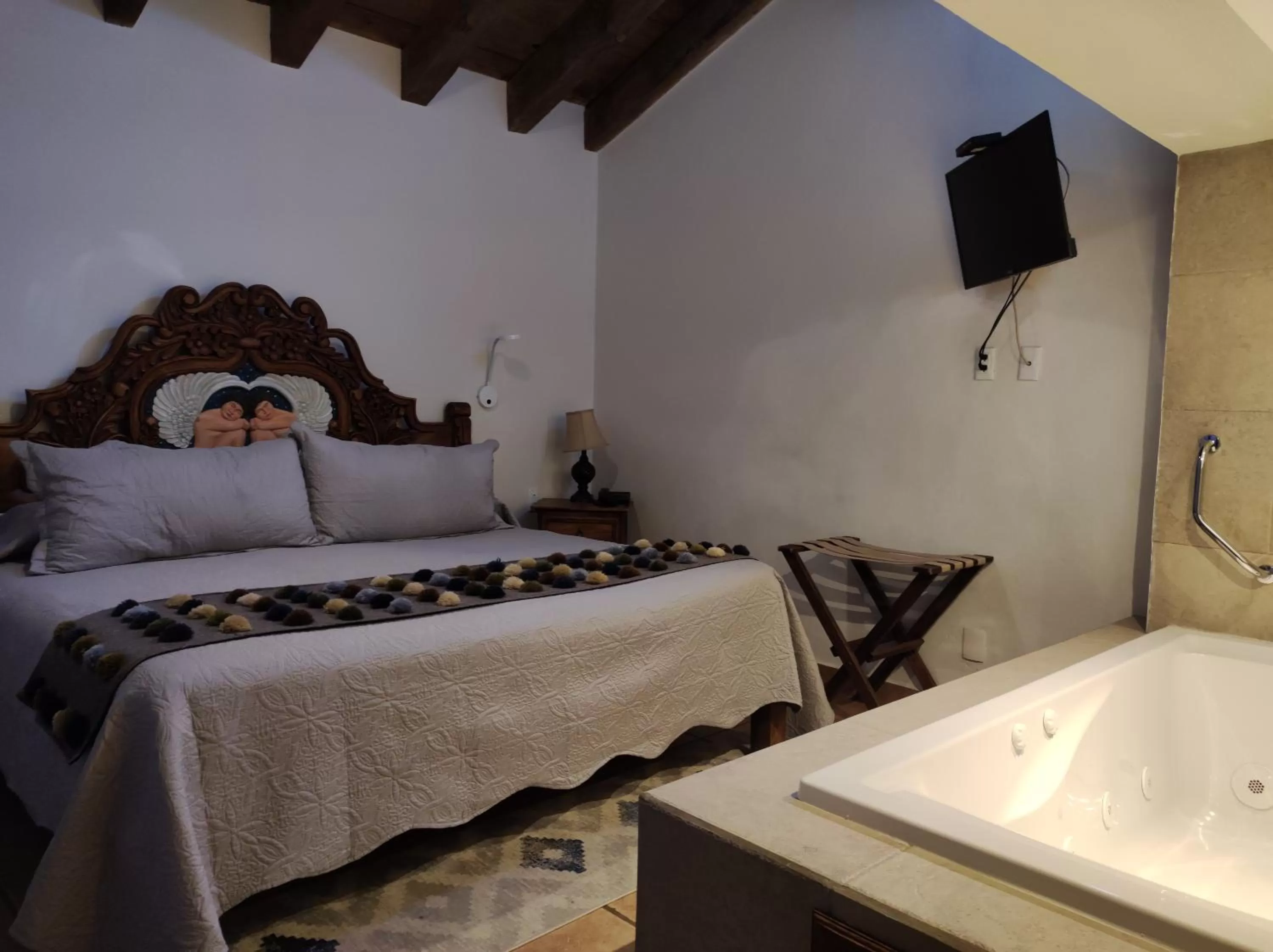 Bed in Hotel Grand Maria