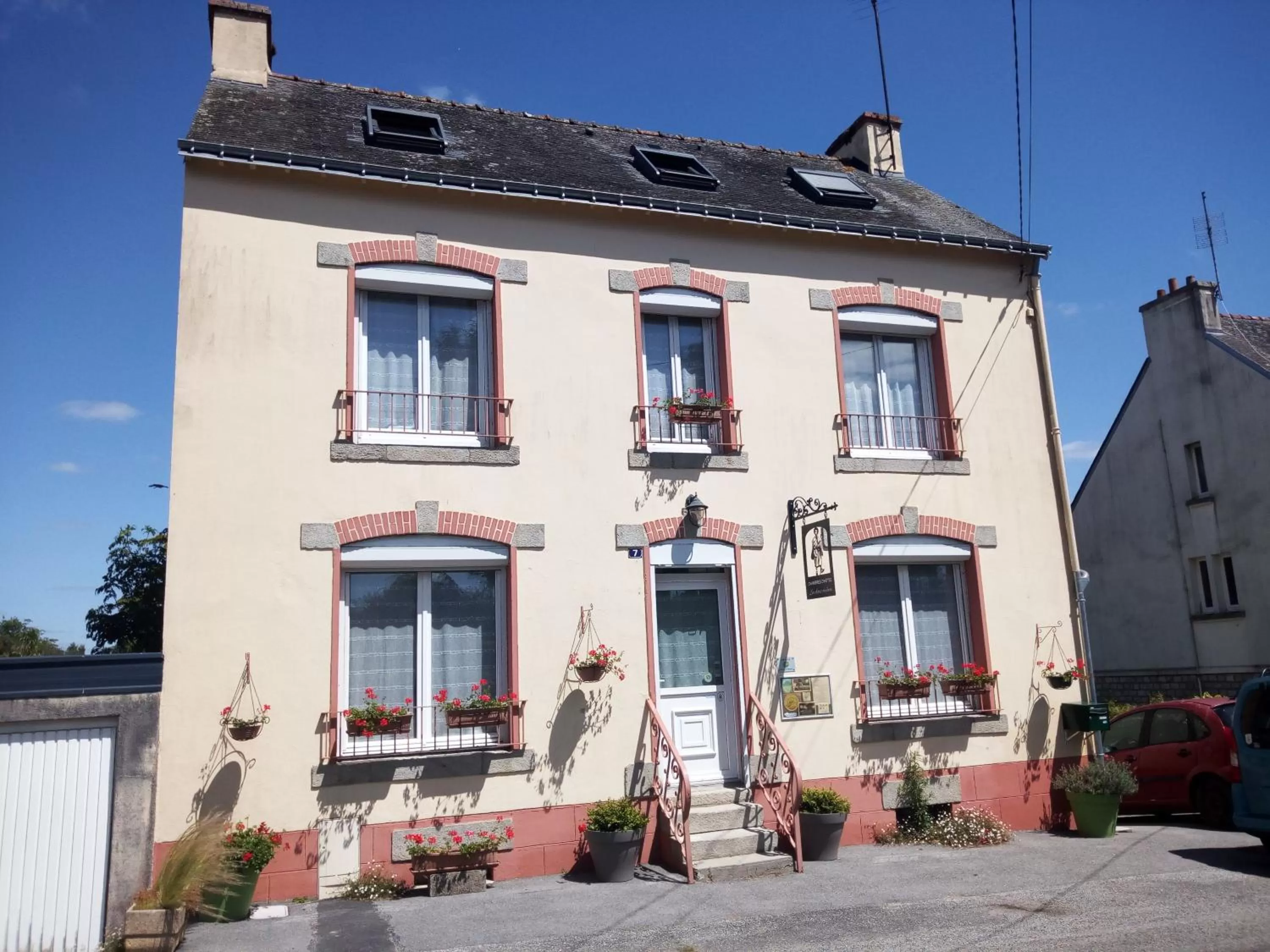 Property Building in LES DEUX RIVIERES - Chambres & Table d'Hôtes -