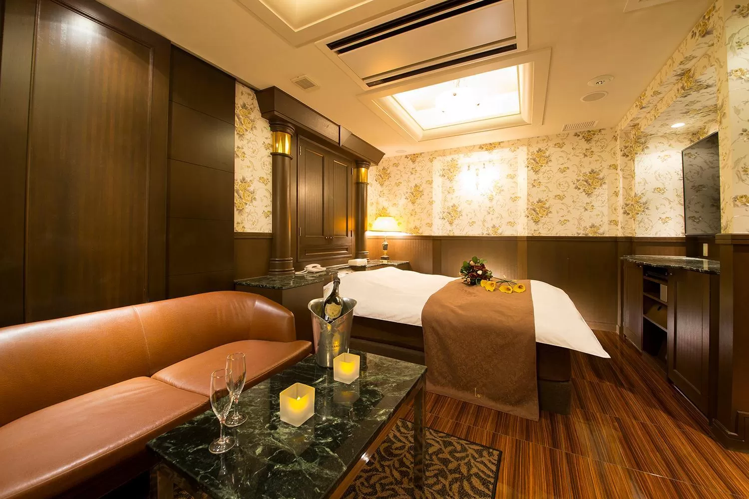 TV and multimedia in Lucky Sun