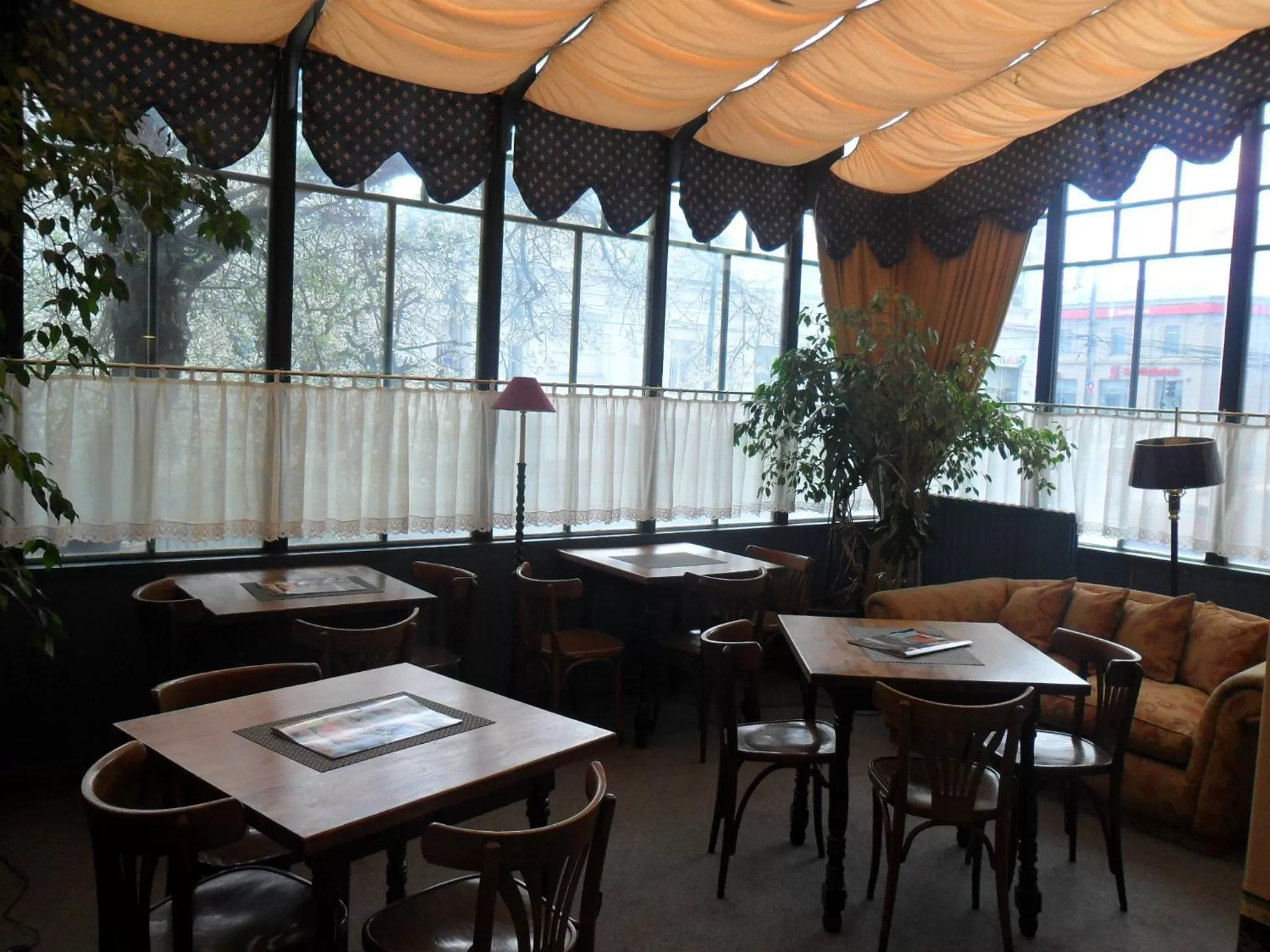 Restaurant/places to eat in Hotel Isla Rey Jorge