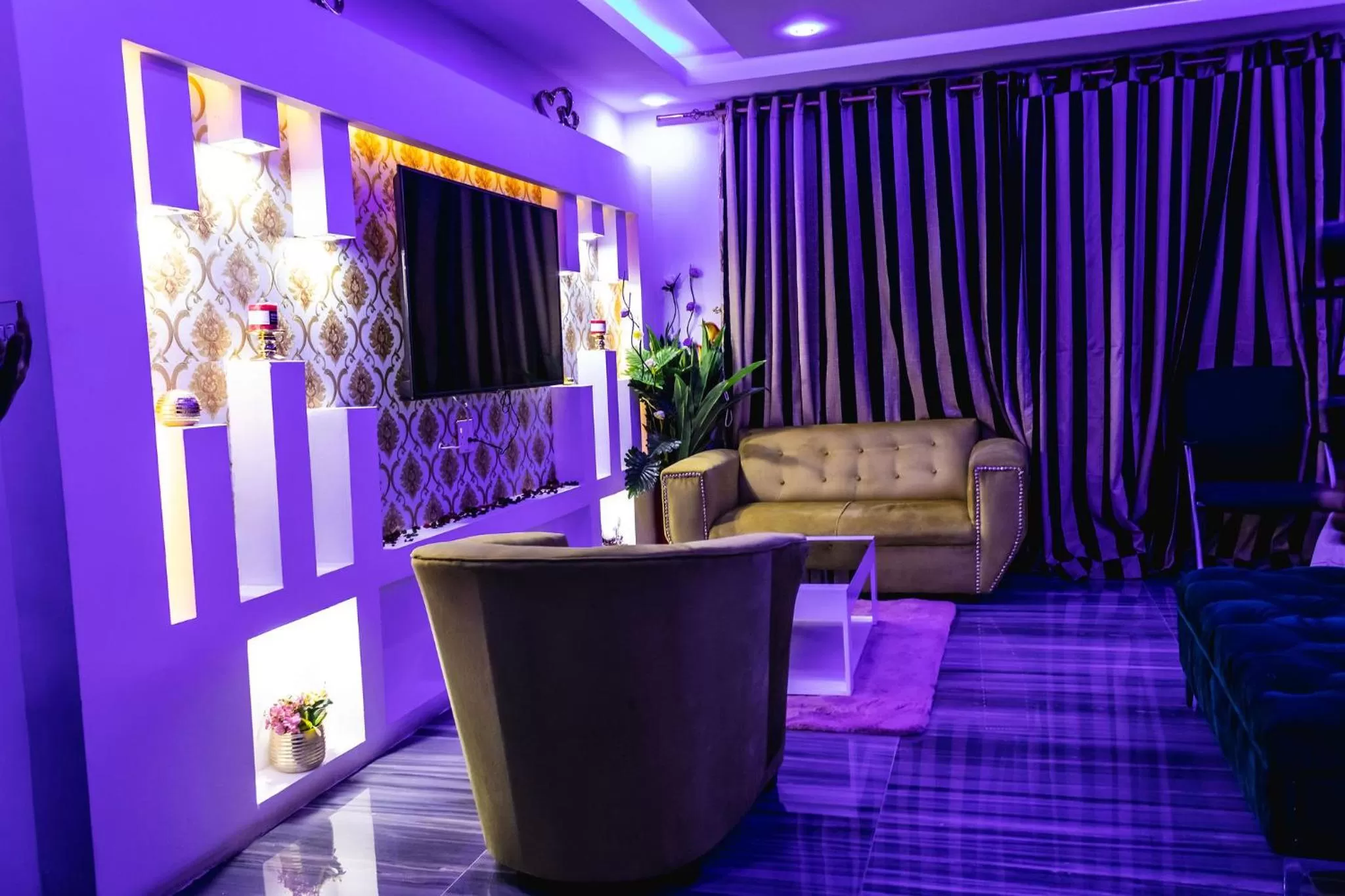 Living room in Gold Crown International Hotel Johannesburg