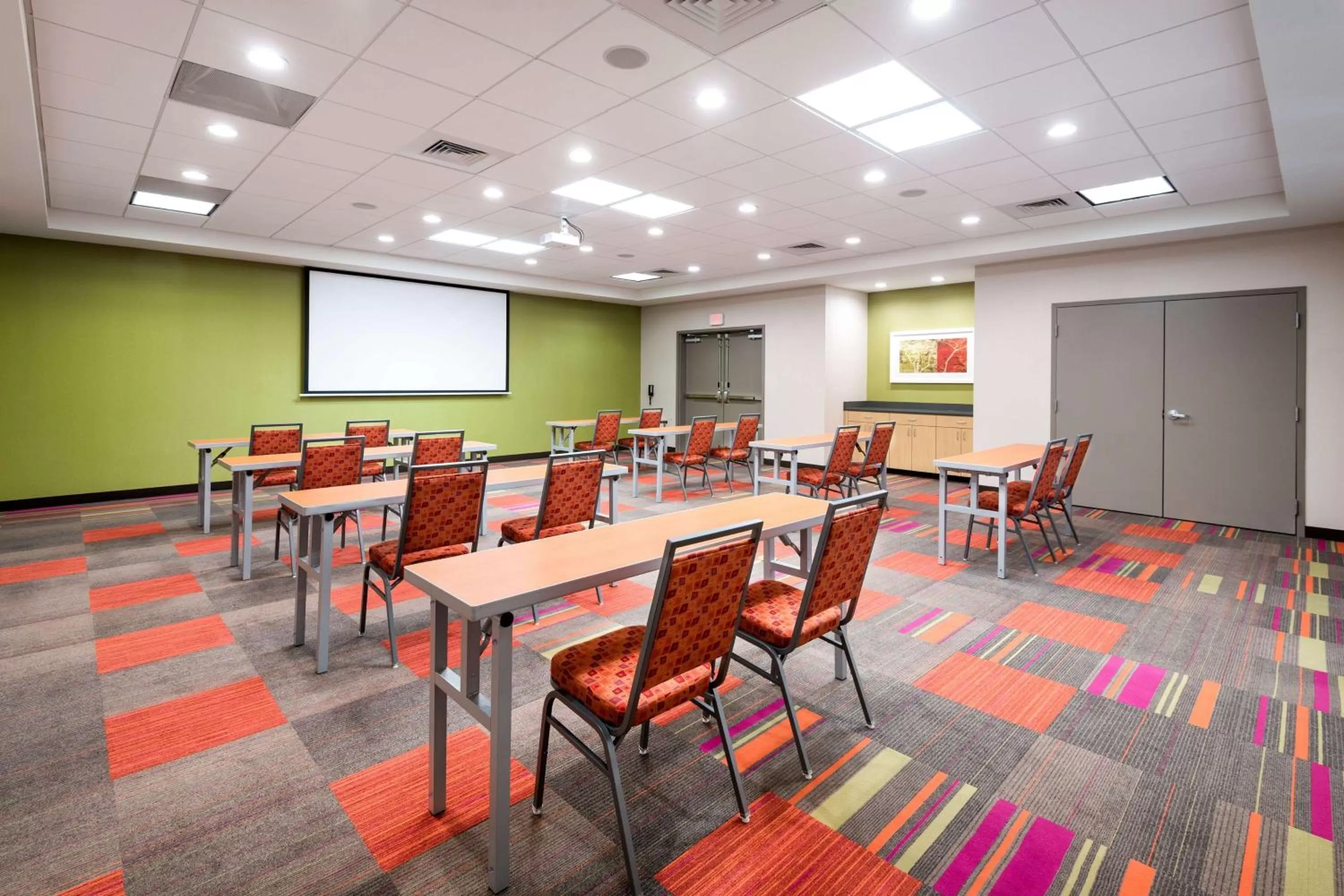 Meeting/conference room in Home2 Suites by Hilton Charlotte University Research Park