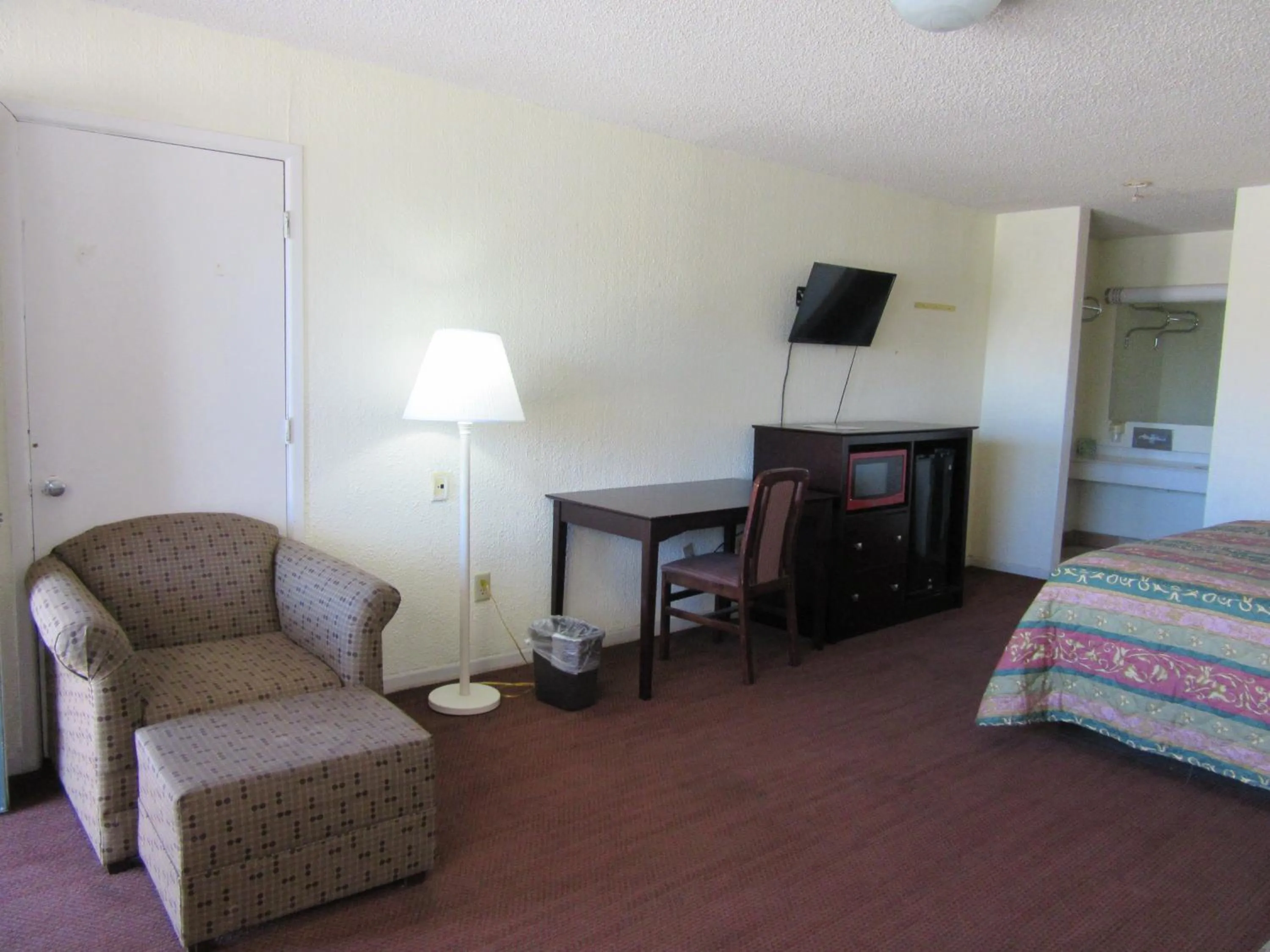 Seating Area in Royal Inn Abilene