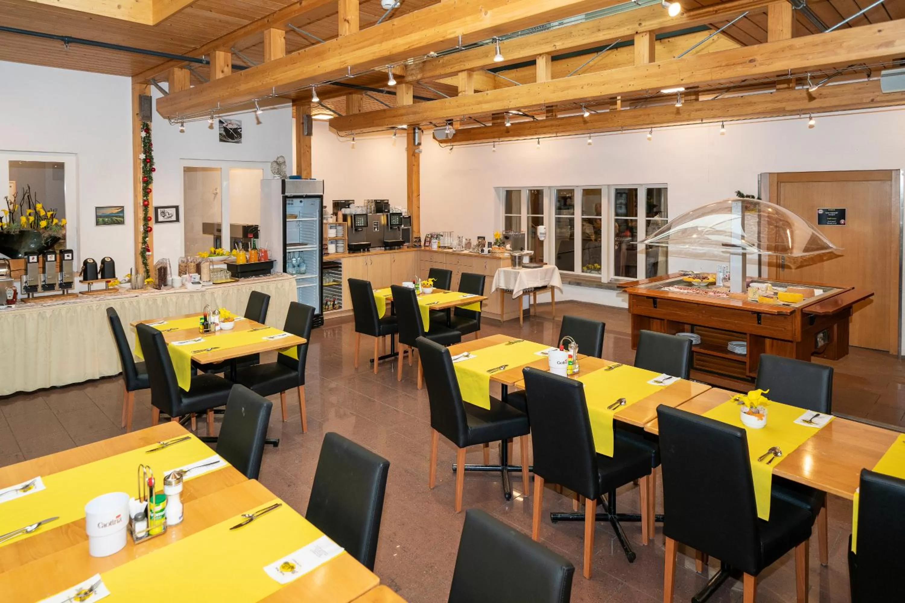 Breakfast in Hotel Post