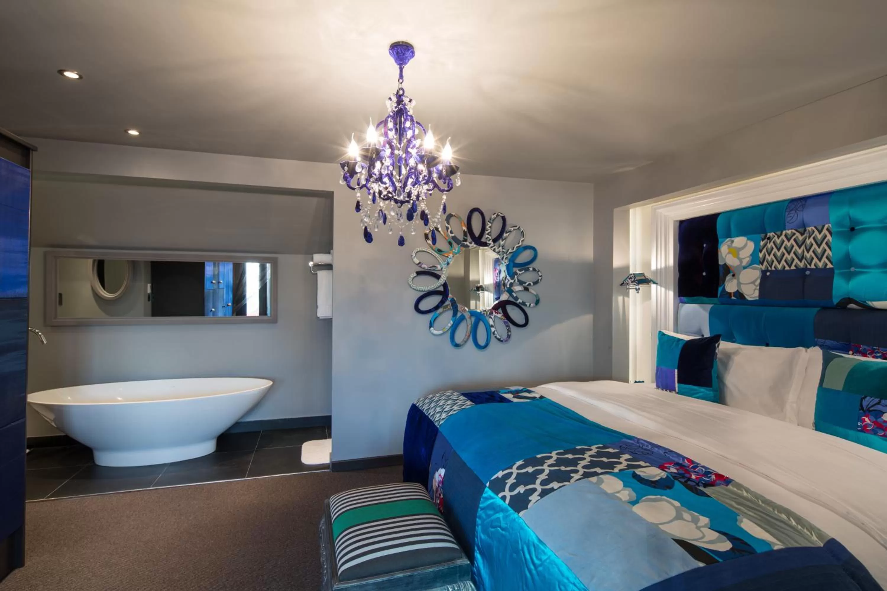 Bedroom, Bed in The Exhibitionist Hotel