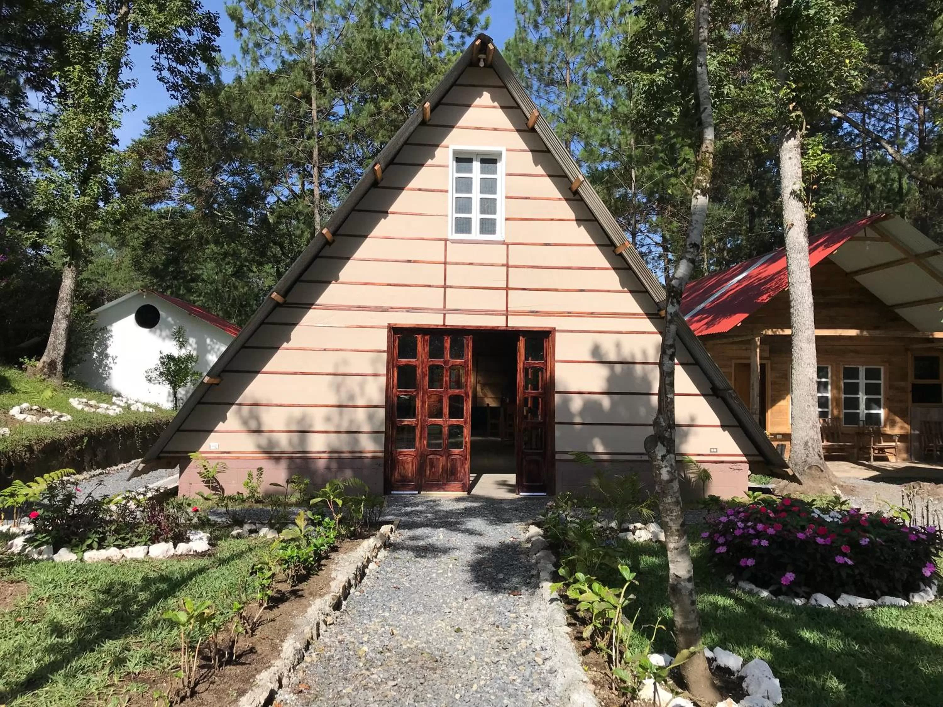 Restaurant/places to eat in Hotel en Finca Chijul, reserva natural privada