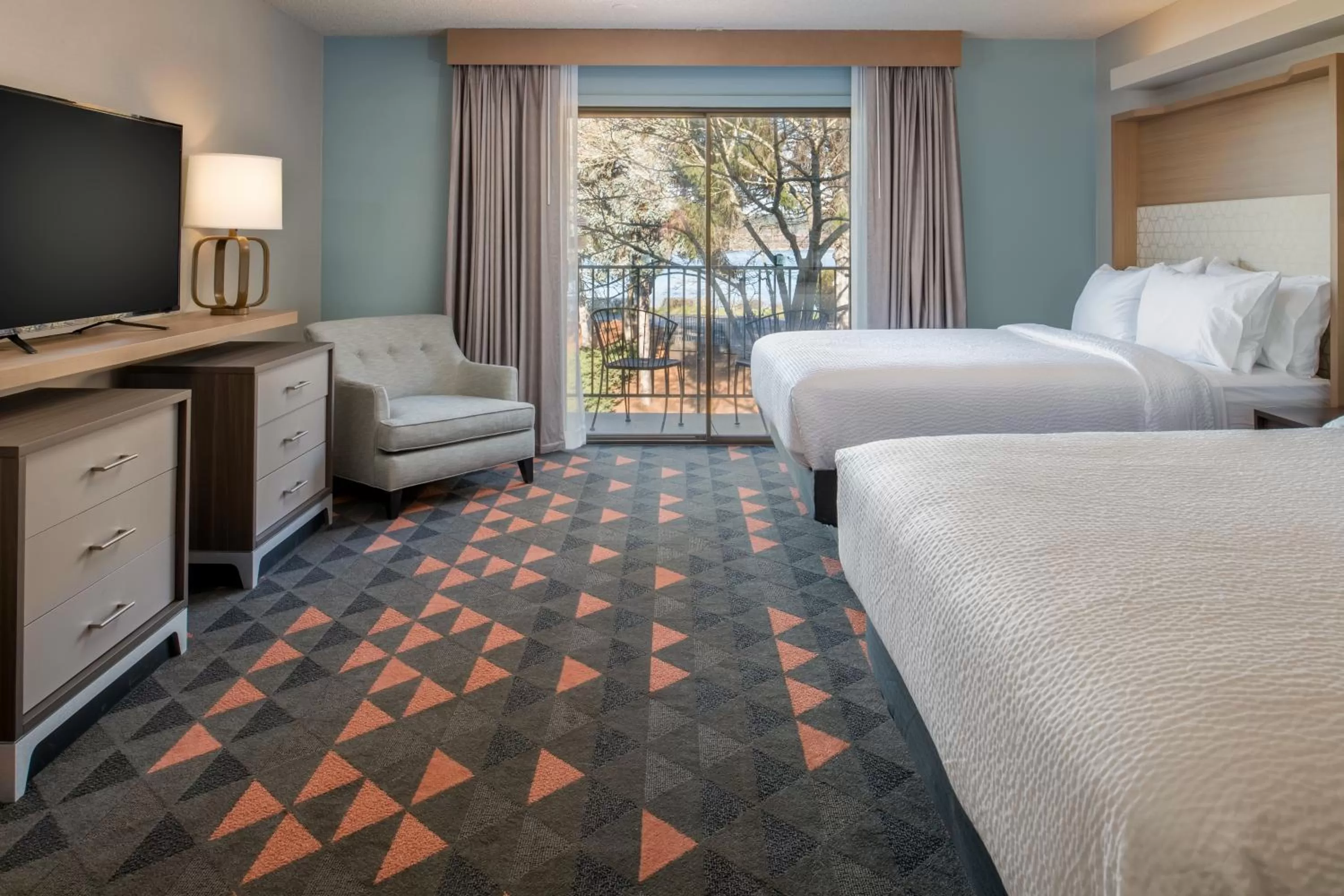 Bedroom, Bed in Holiday Inn Portland - Columbia Riverfront by IHG